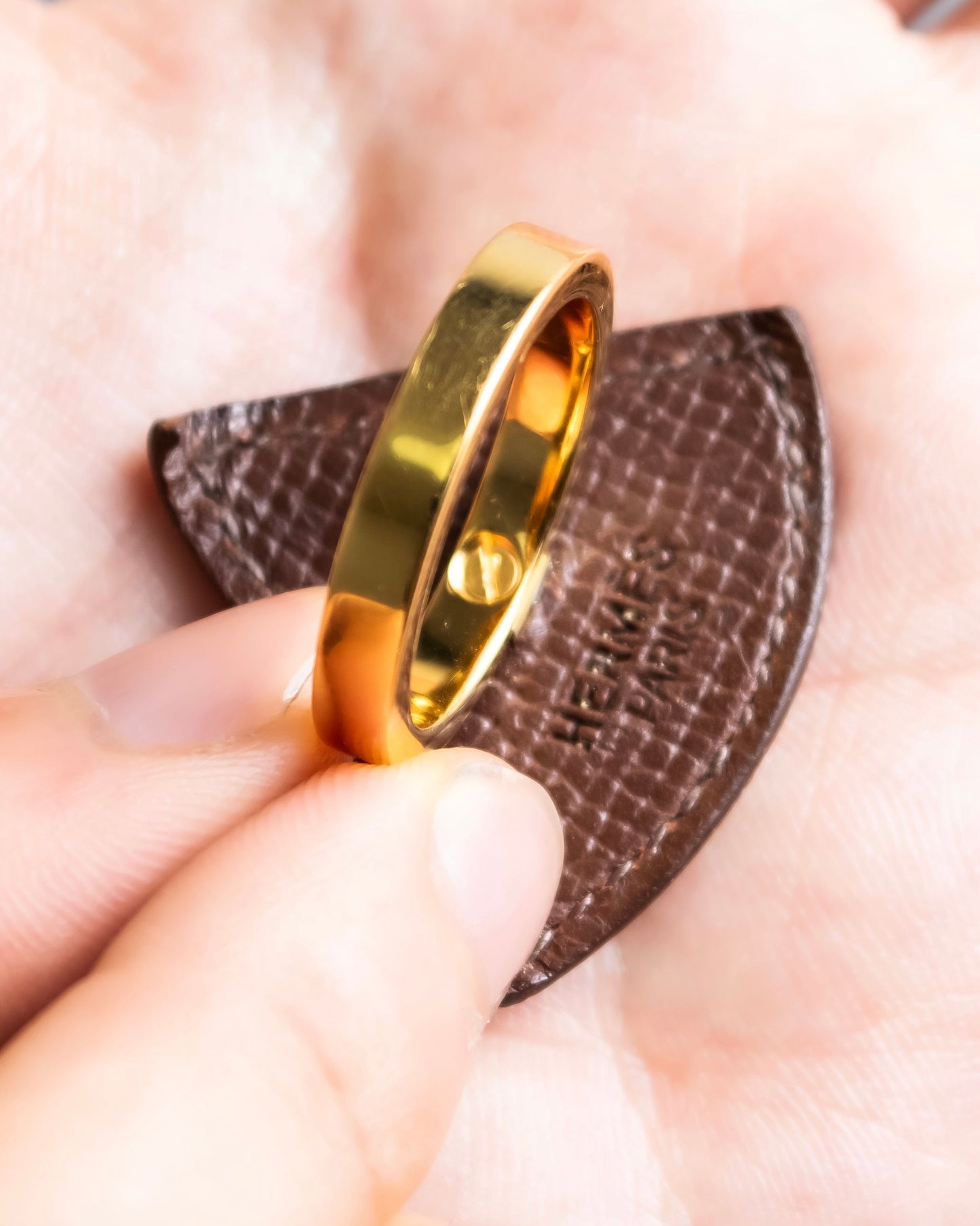 "HERMES" Gold &amp; brown leather scarf ring