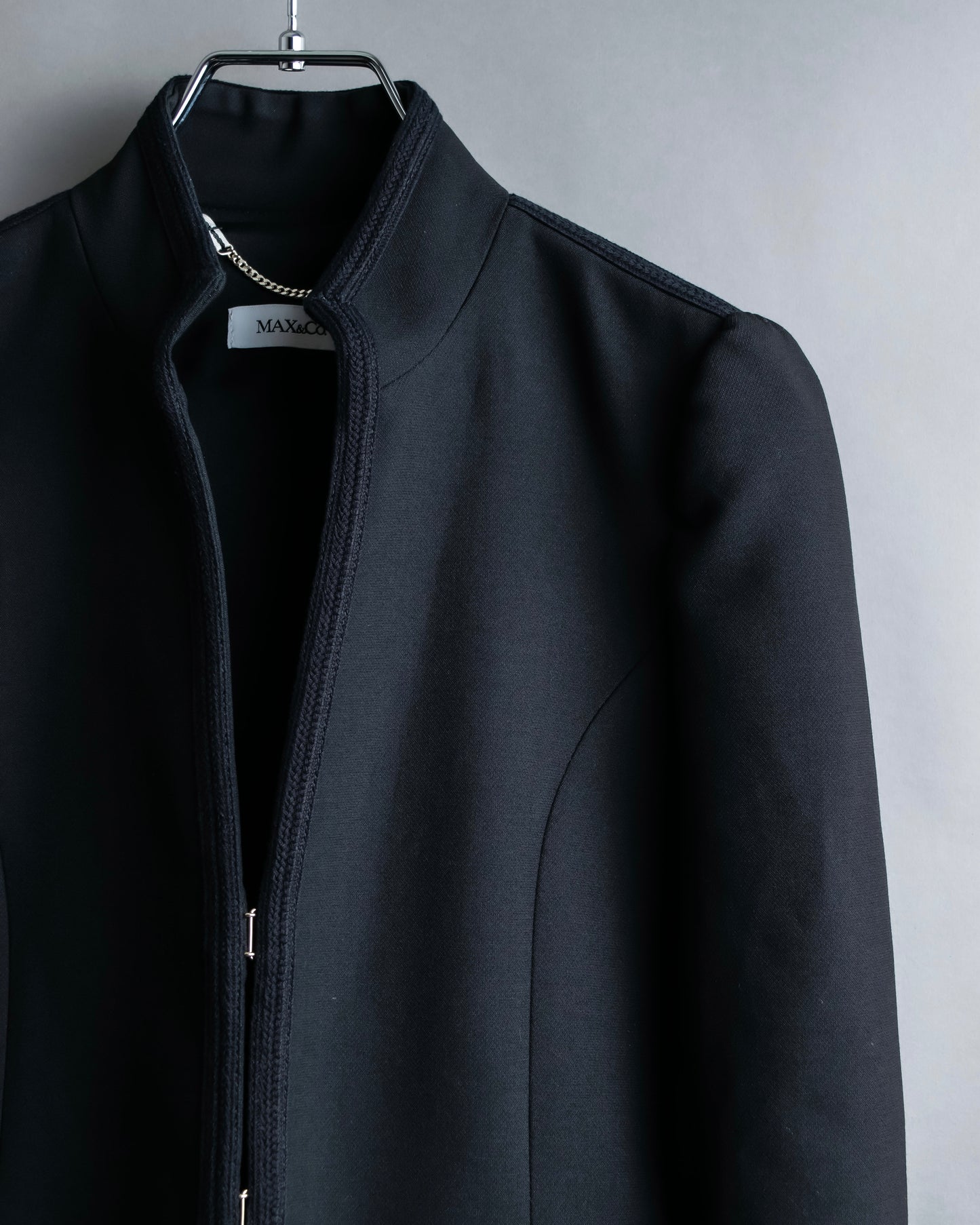 "Max&Co" Beautiful silhouette hook details Jacket