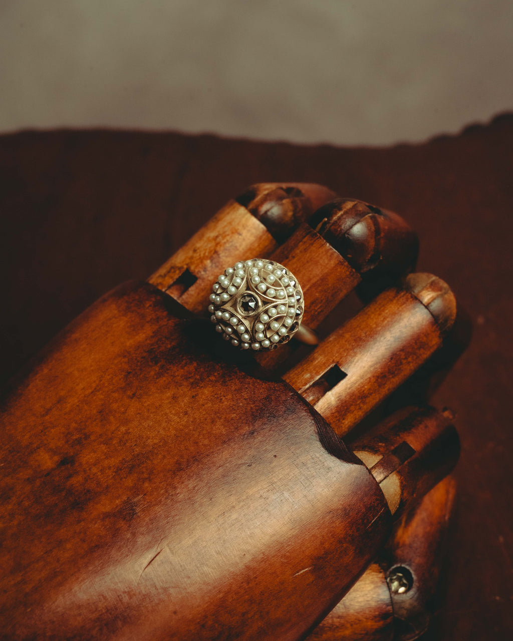 “Christian Dior” 2018-2020 Sculptural pearl and enamel dome ring