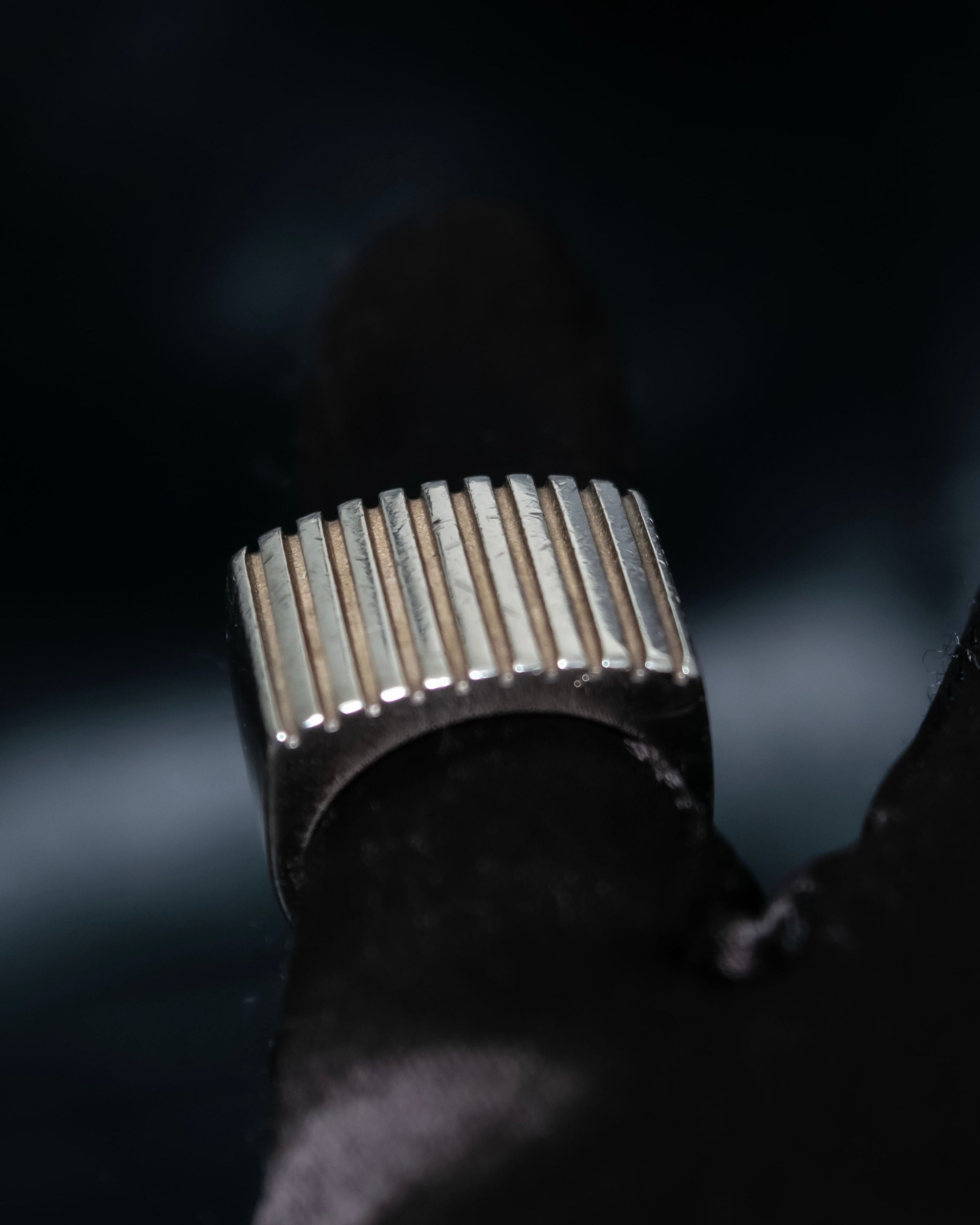 "GUCCI" Striped design sterling silver ring