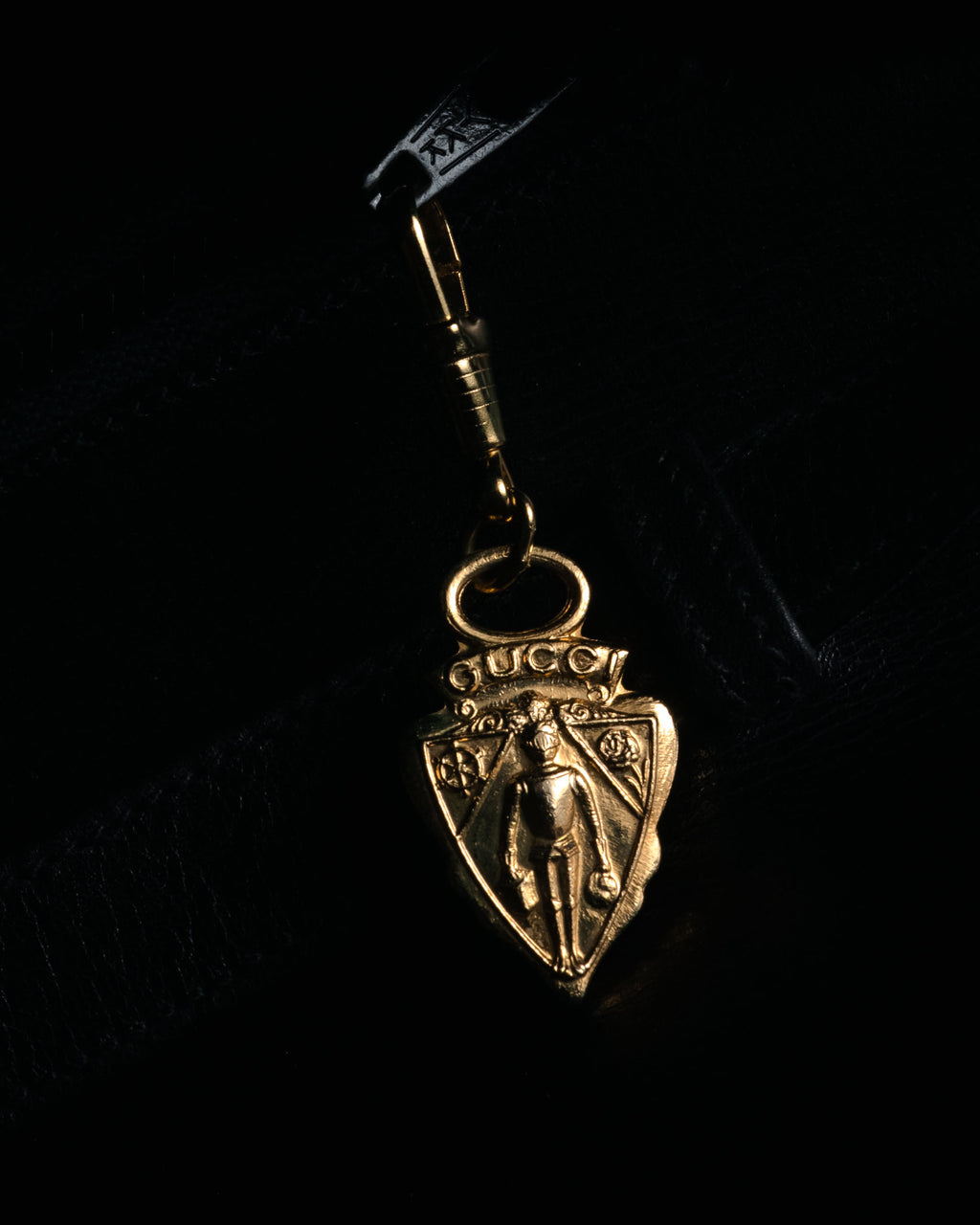 "GUCCI" 70’s-80’s Crest logo leather shoulder bag