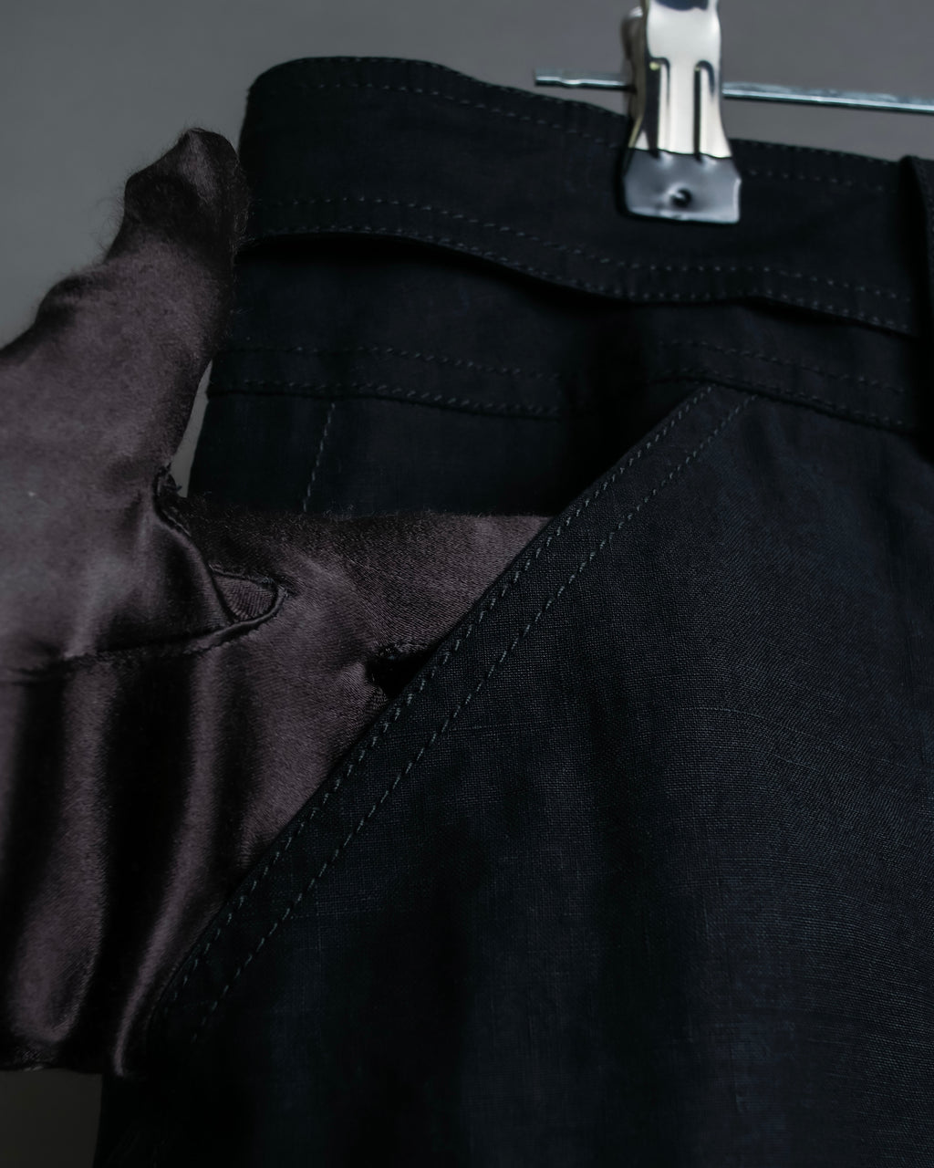 "HERMES" Belted button design linen skirt