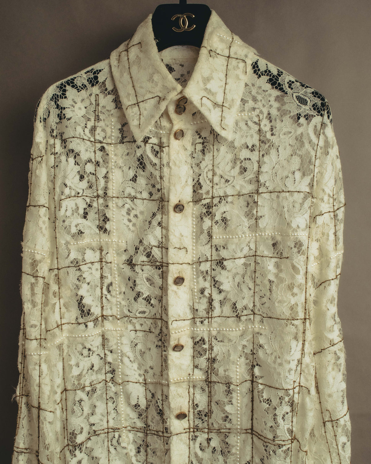 -SPECIAL- "CHANEL" 10's-20's Embellished floral lace and pearl check oversized shirt