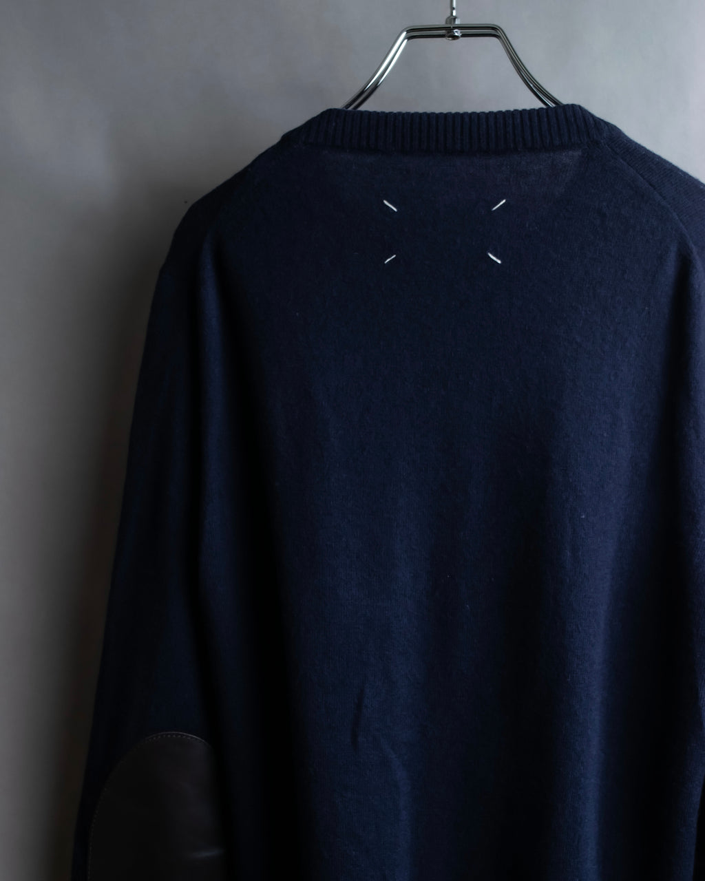 "MAISON MARGIELA" 16AW elbow patch design navy color knit