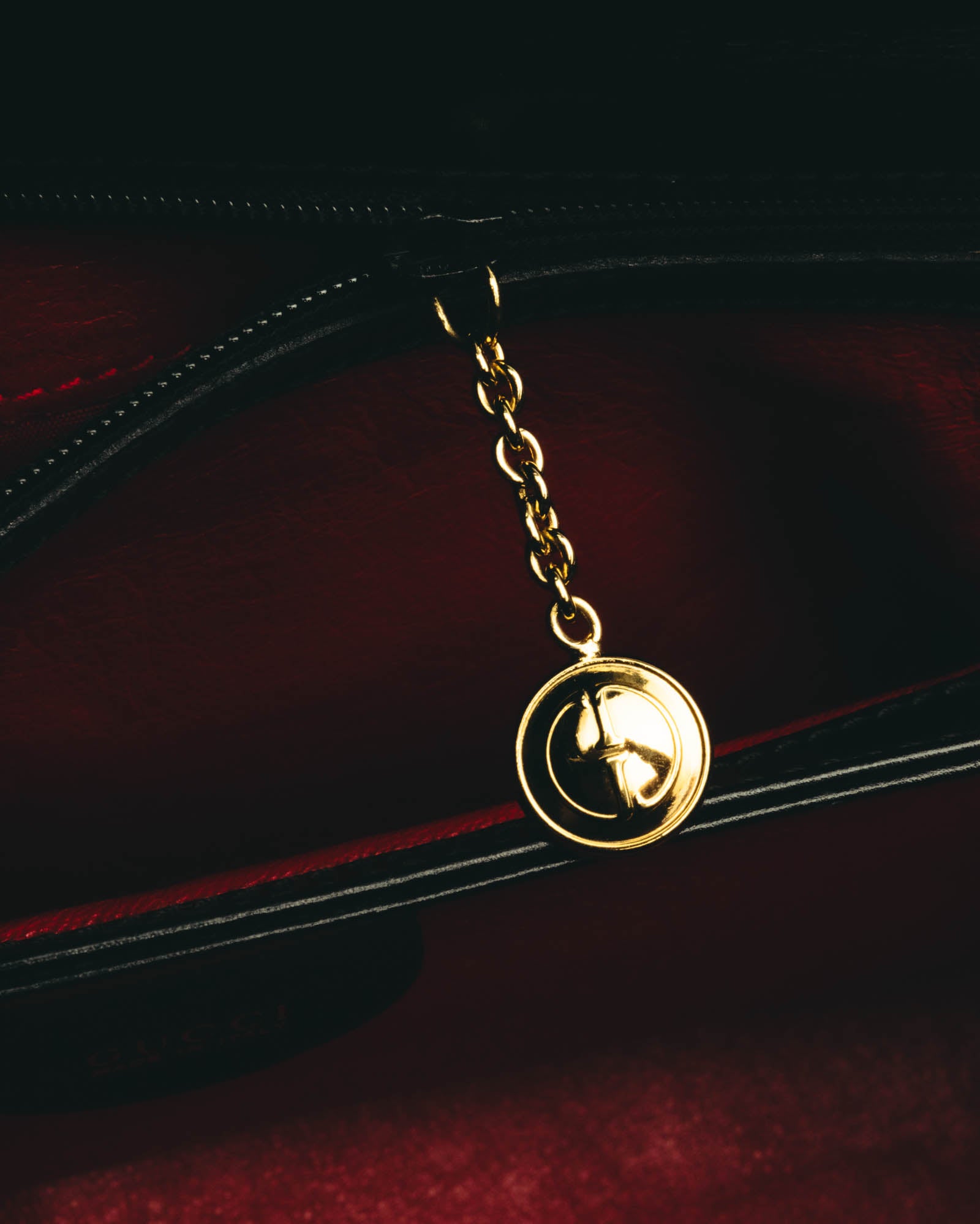 "GUCCI" 90's Structured leather top handle handbag