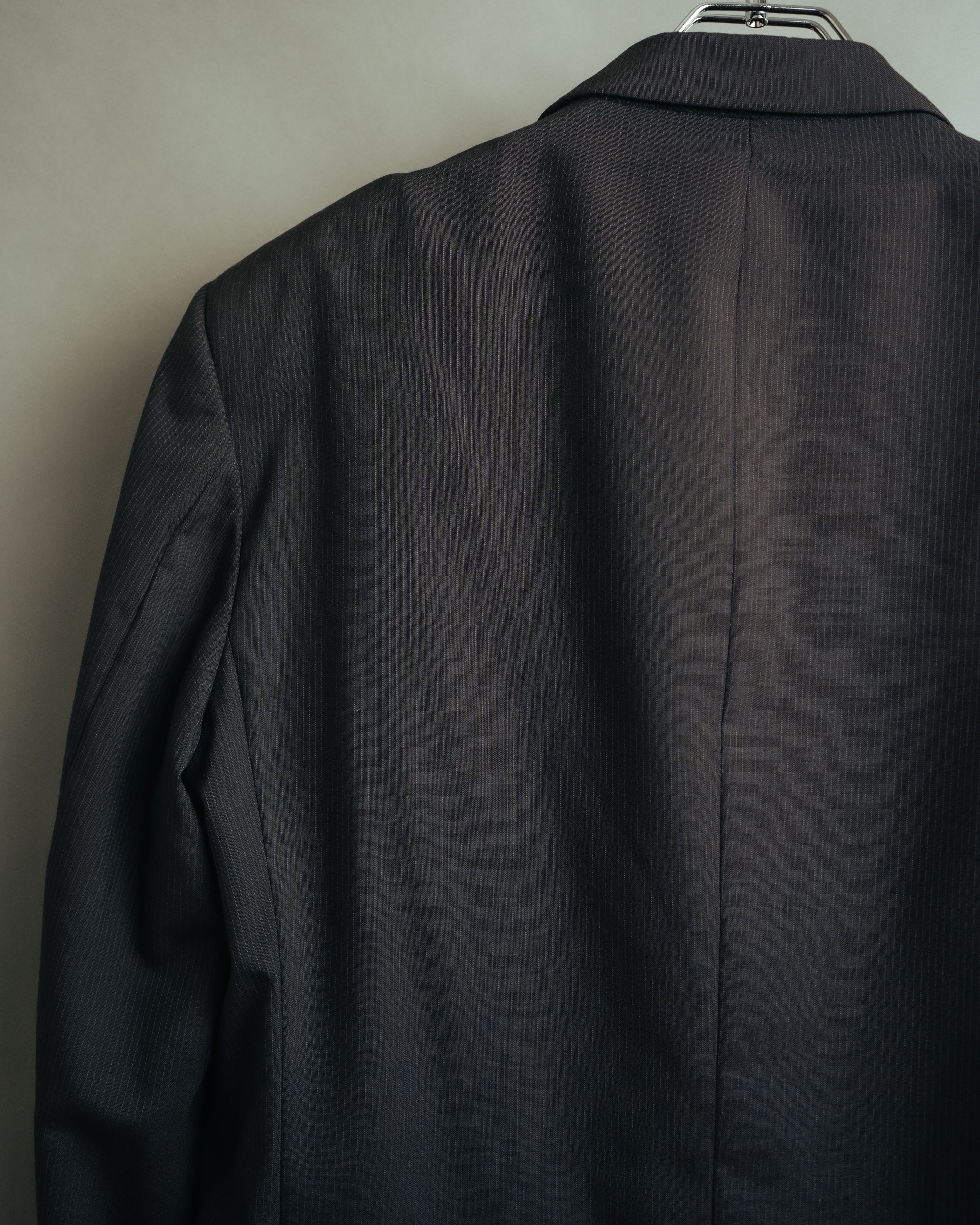 -MOOD Vintage Collections-
90’s Pinstripe wool tailored jacket
by Yves Saint Laurent pour homme