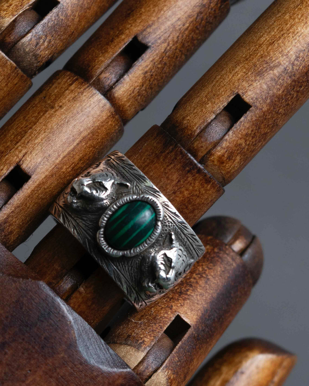 "GUCCI" Double tiger head motif silver ring