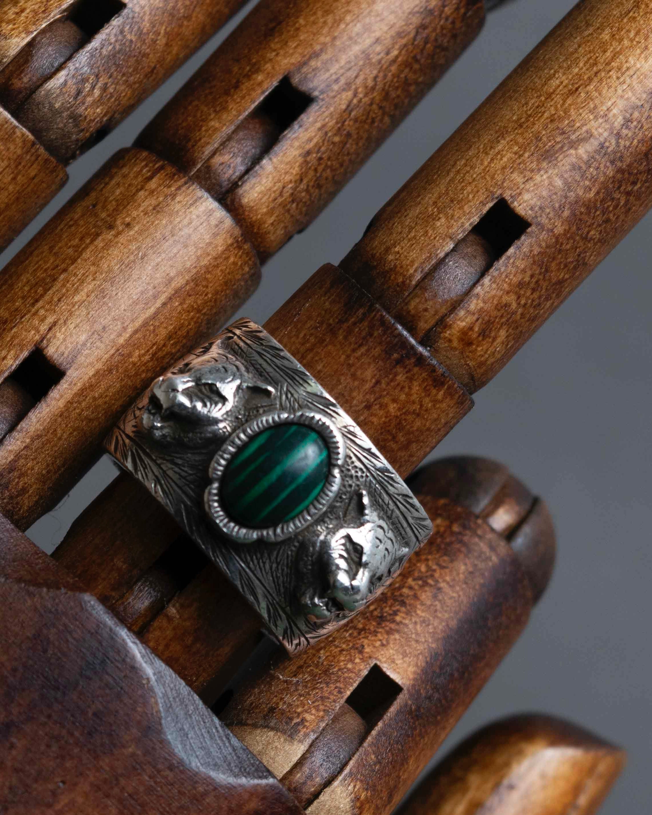 "GUCCI" Double tiger head motif silver ring