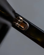 "GUCCI" Wellington frame bee engraved sunglasses