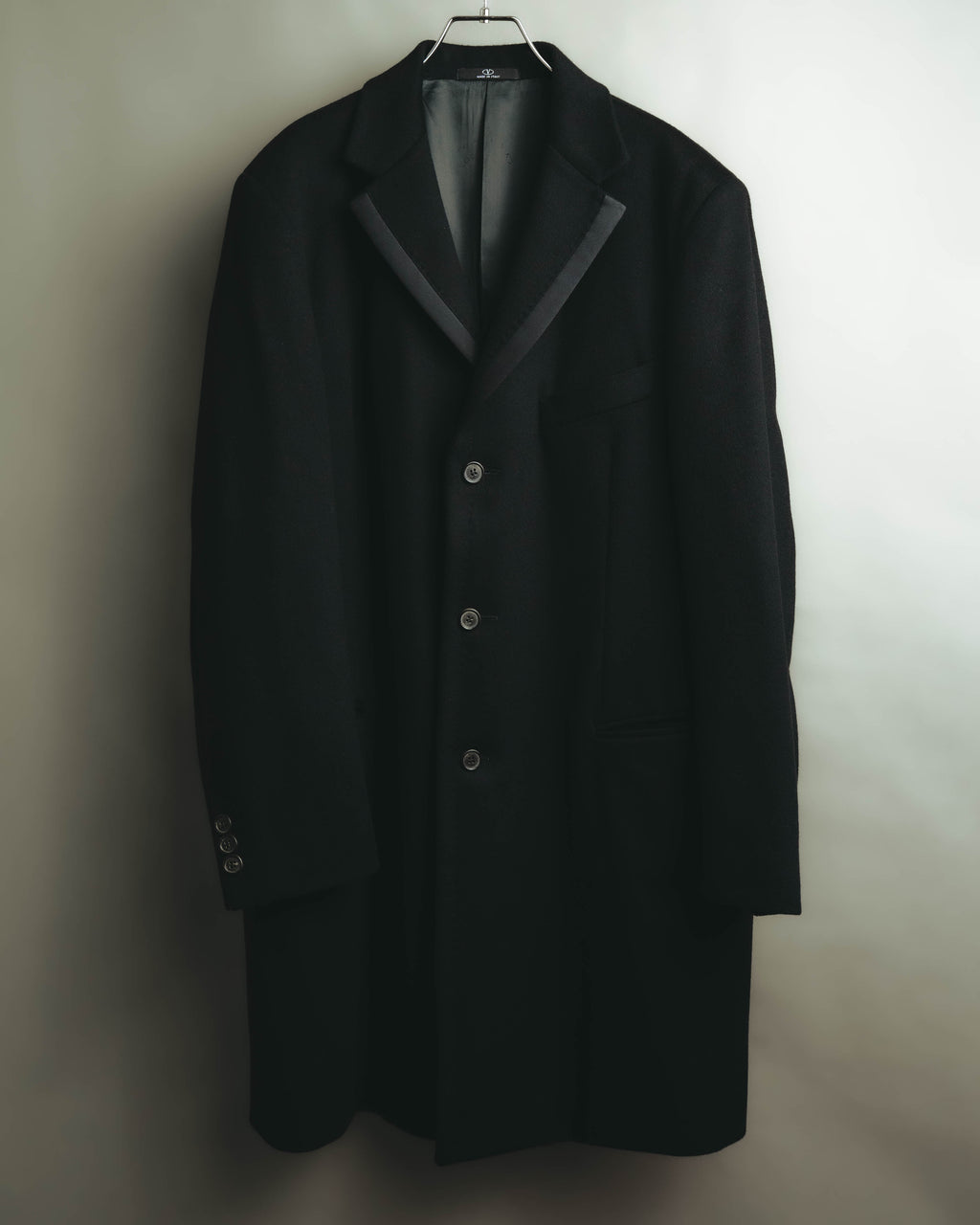 -SPECIAL- “VALENTINO” 2000’s Satin lapel single breasted wool coat