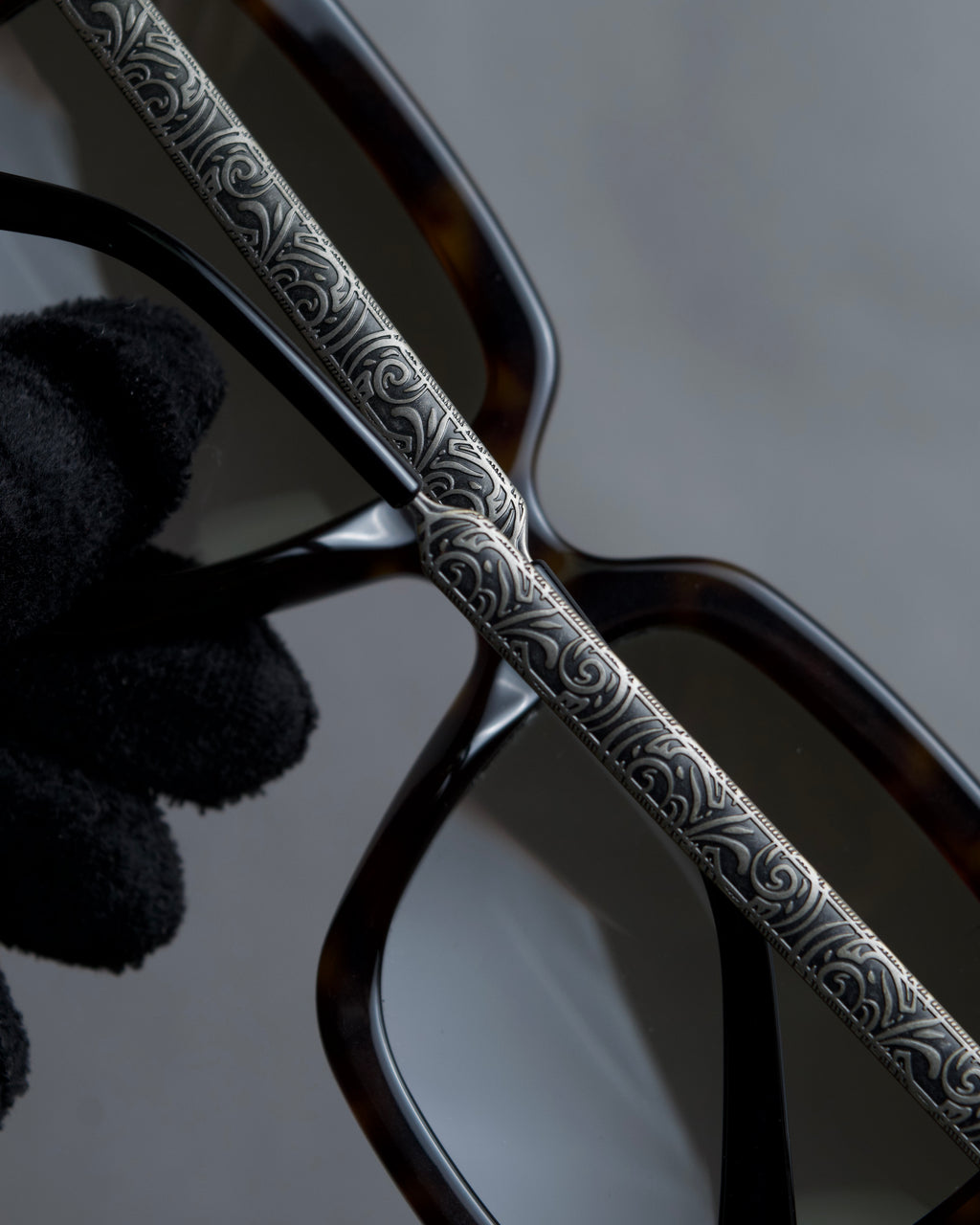 "GUCCI" Oversized square frame sunglasses