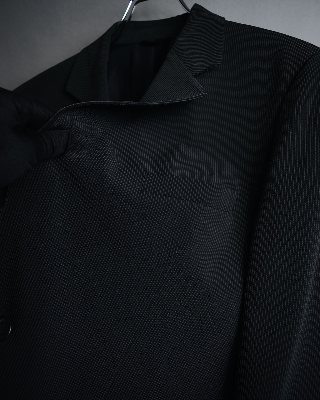 "GIORGIO ARMANI" 08’s-09’s Sharp pinstripe wool two button suit set