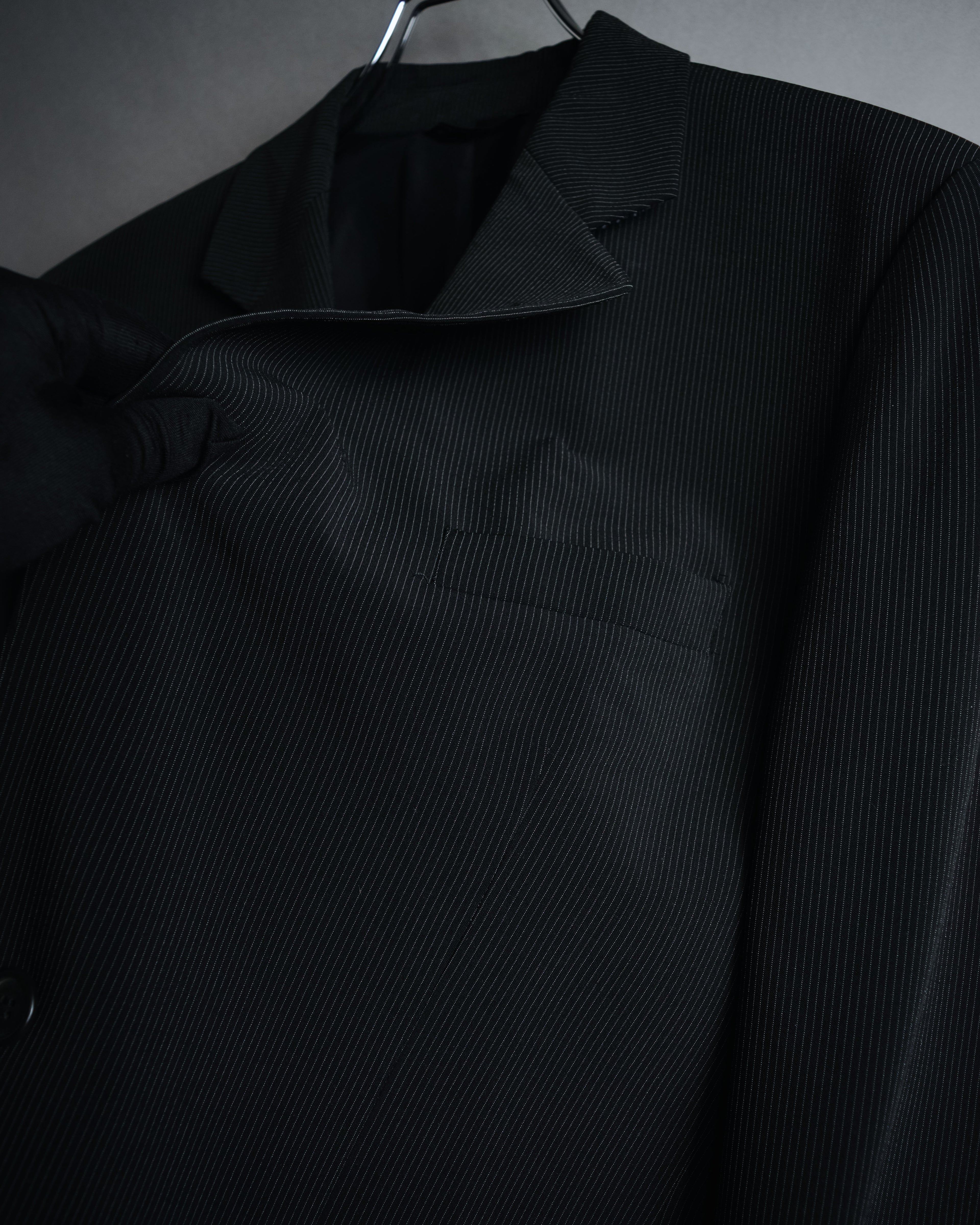 "GIORGIO ARMANI" 08’s-09’s Sharp pinstripe wool two button suit set