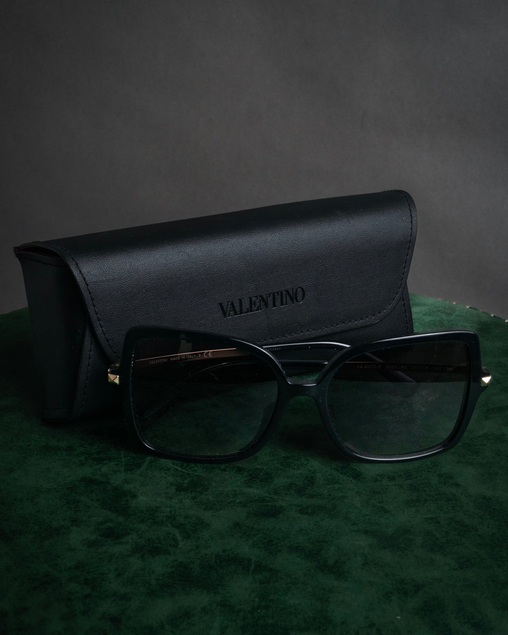 “VALENTINO” 2017’s-2022’s Rockstud sunglasses