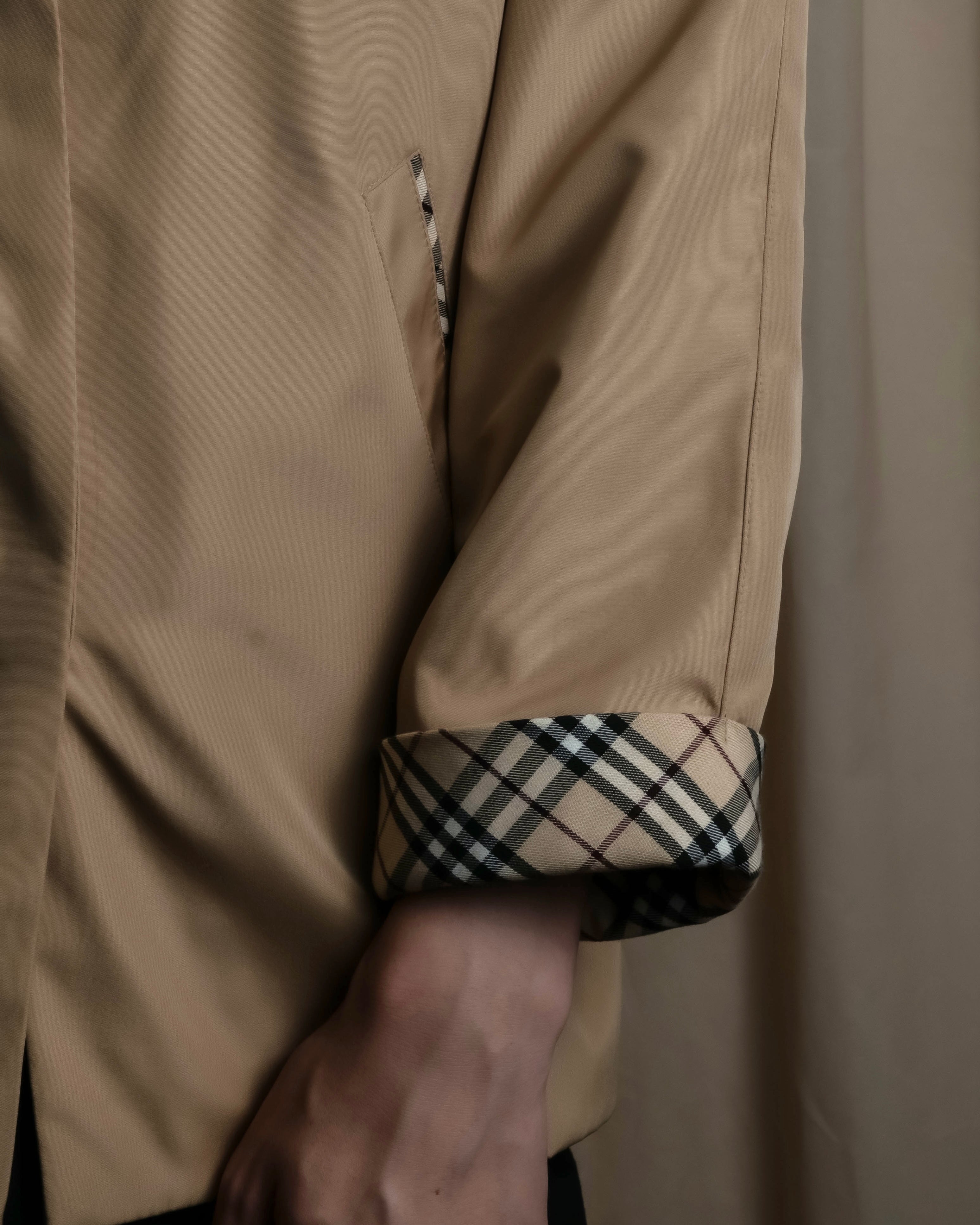 "BURBERRYS" Check reverse design short blouson