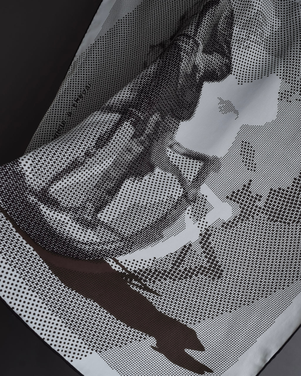 "HERMES" Silk fantaisie a cheval carré scarf 70