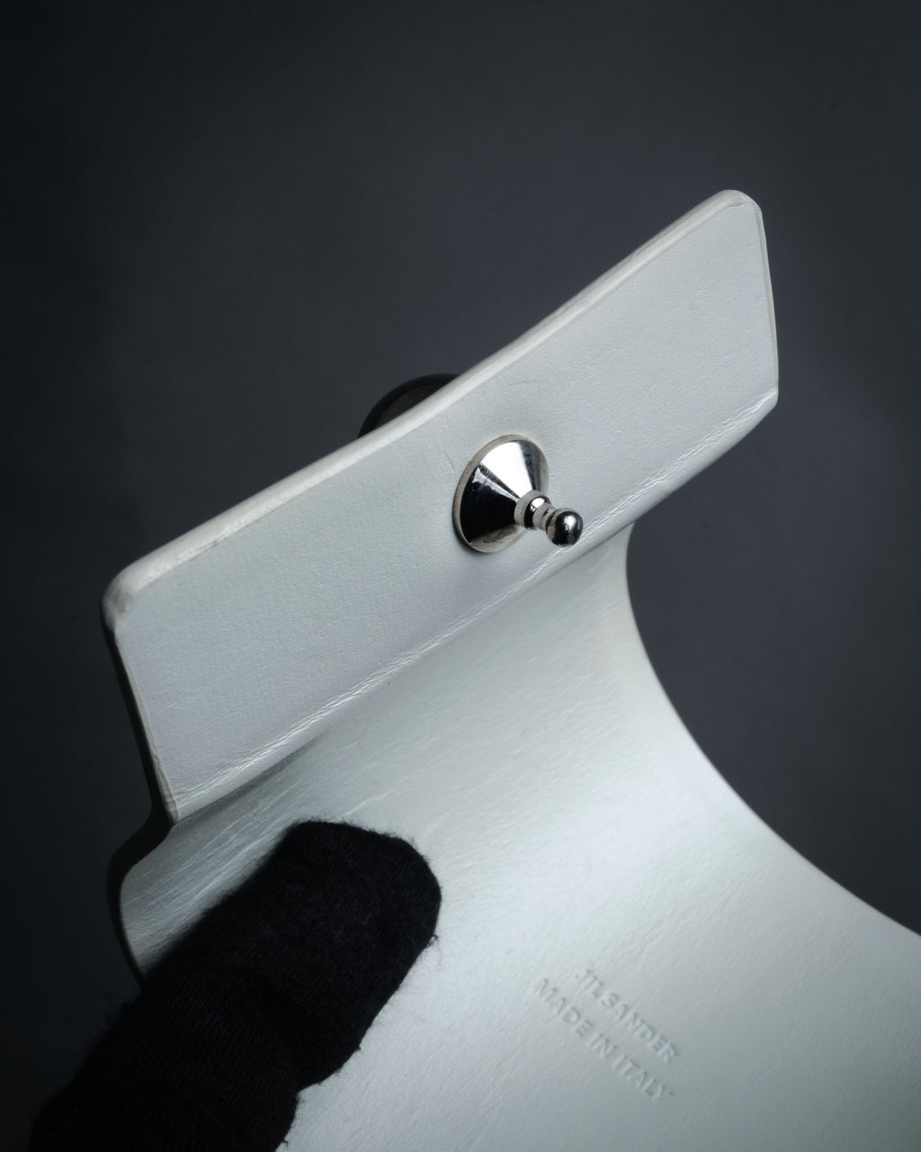 “JIL SANDER” 2020’s Sculptural leather cuff bangle