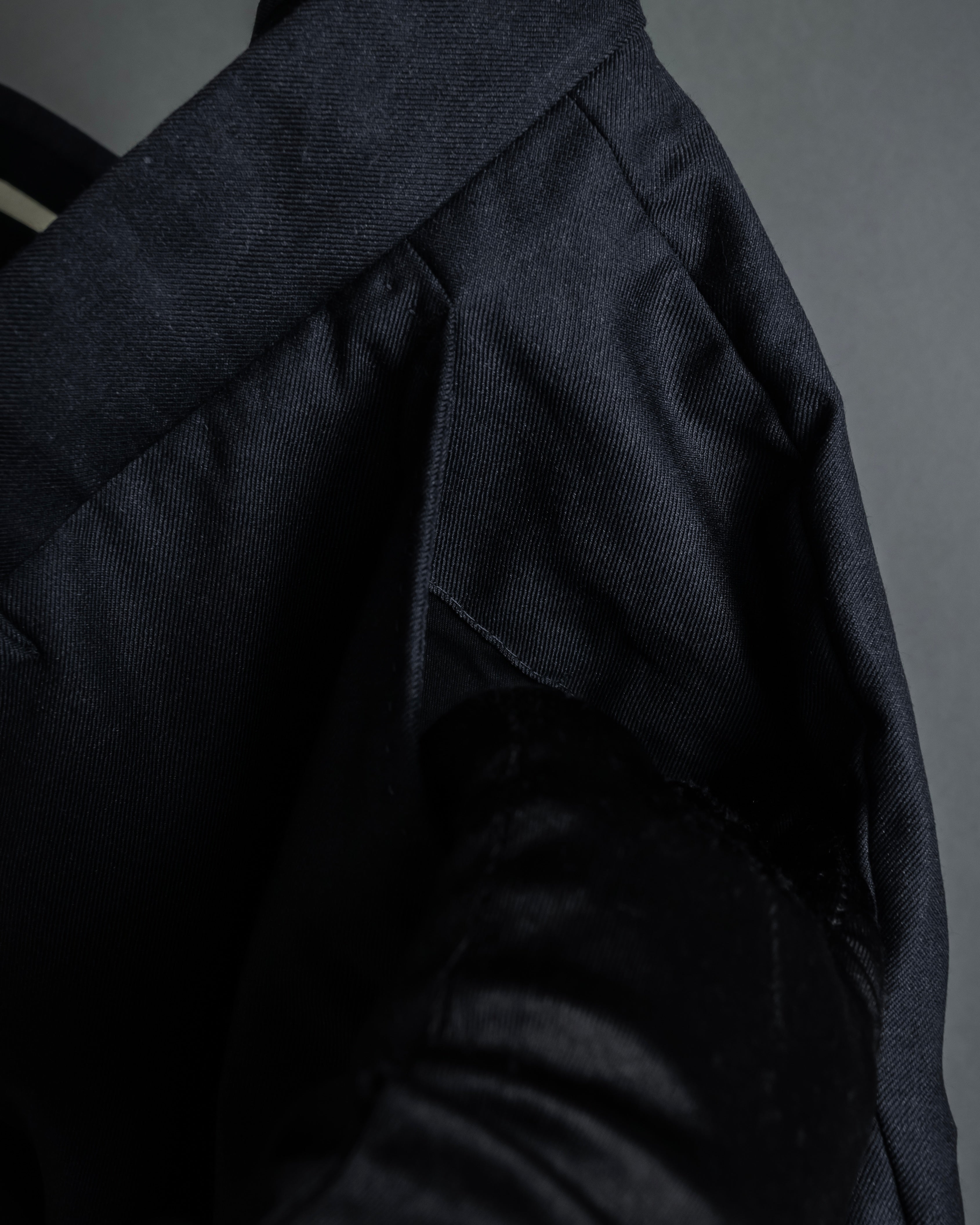 "GUCCI" Michele period relax silhouette set up