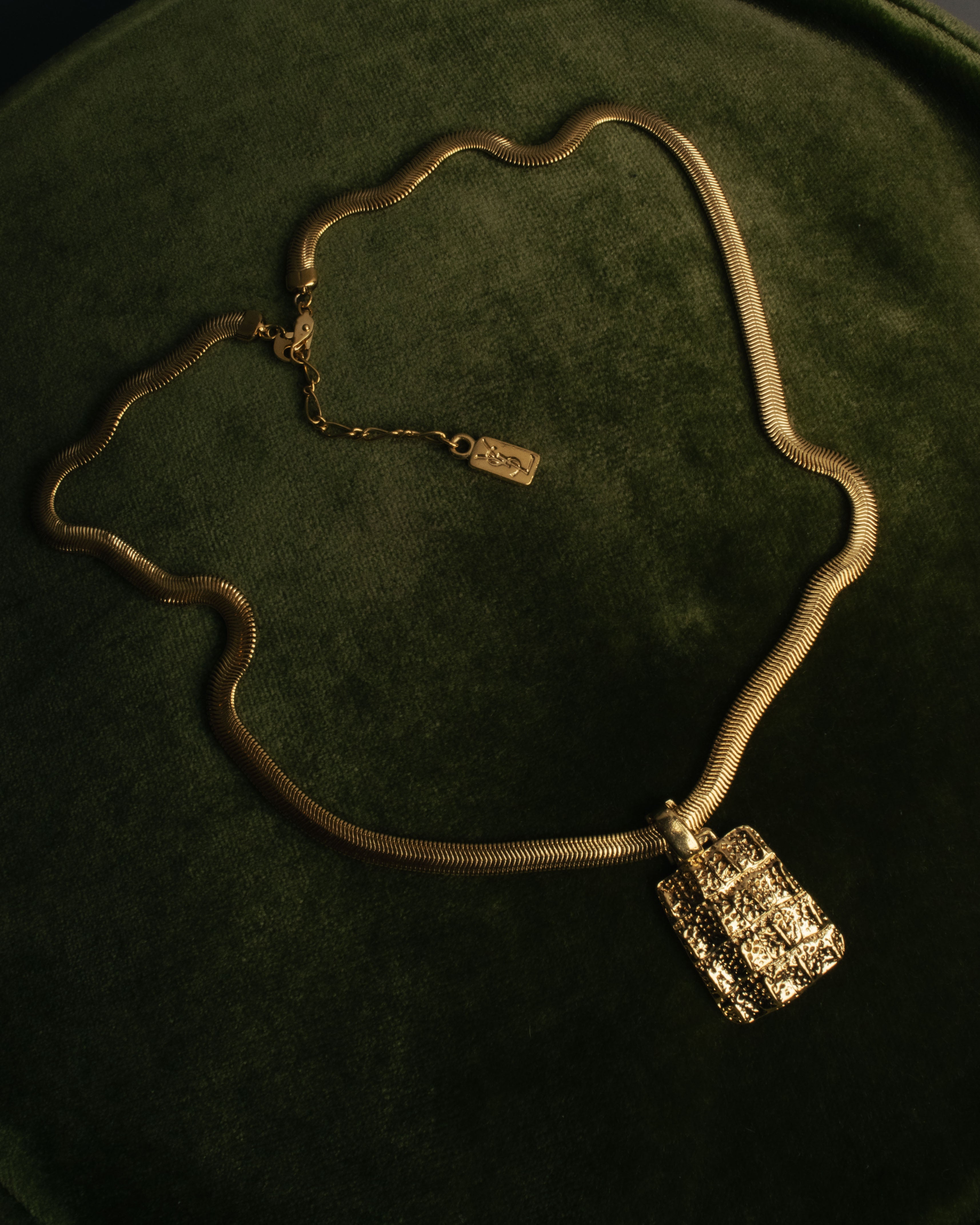 "Yves Saint Laurent" 80's-00's Gold tone textured pendant necklace
