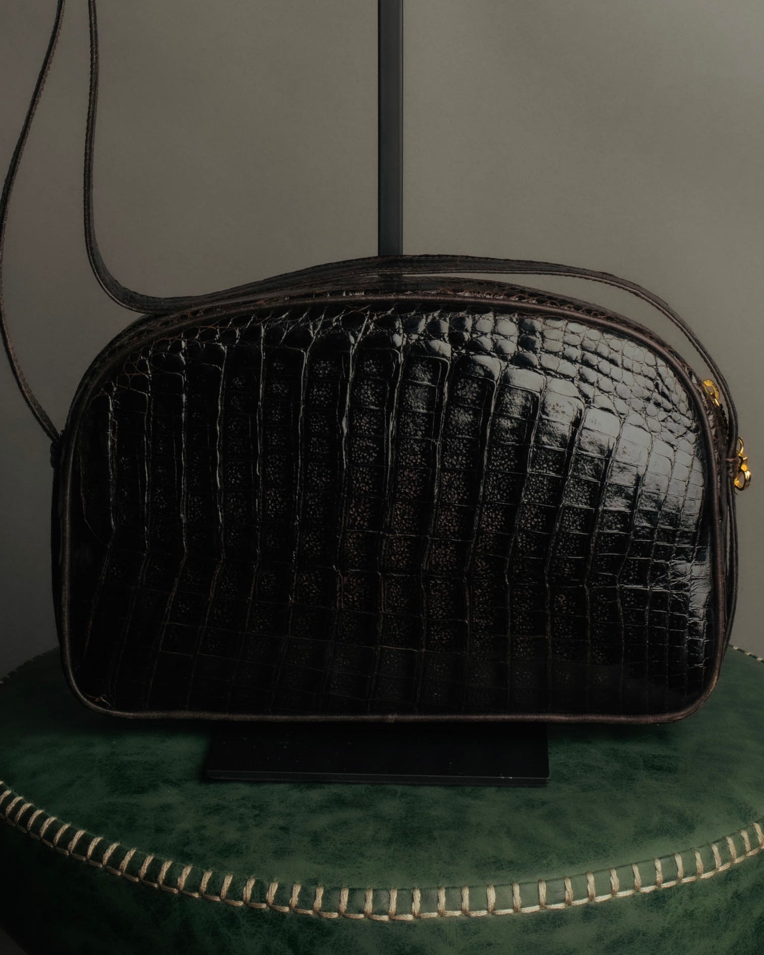 "valentino garavani" 70's-80's Vintage genuine crocodile leather shoulder bag