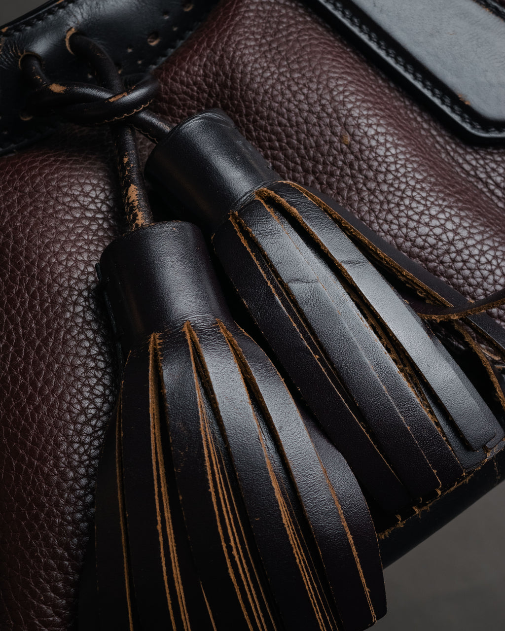 “BURBERRY” 2010’s Brogue tassel leather bag