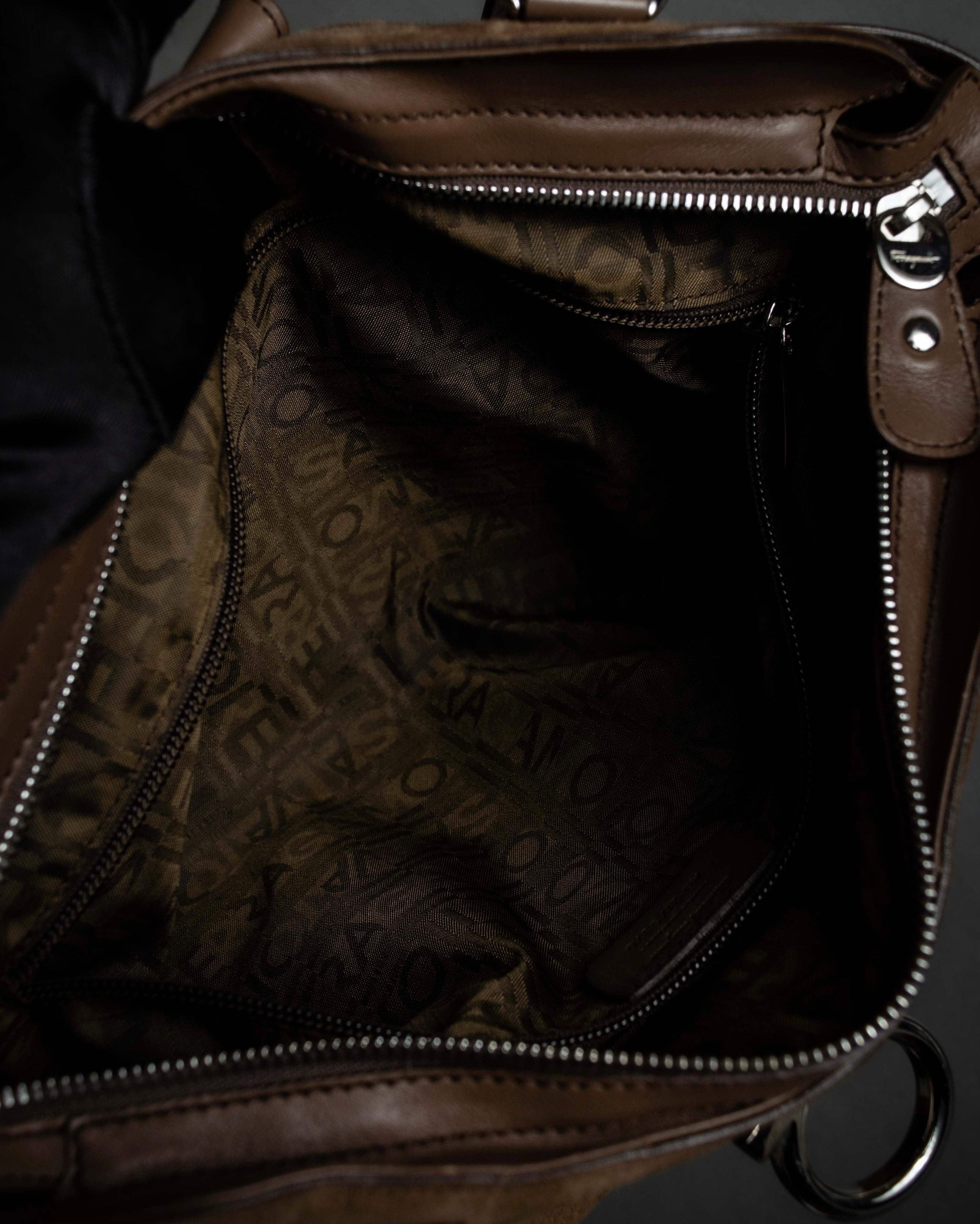 "Salvatore Ferragamo" Gathered form Gancini motif design suede hand bag