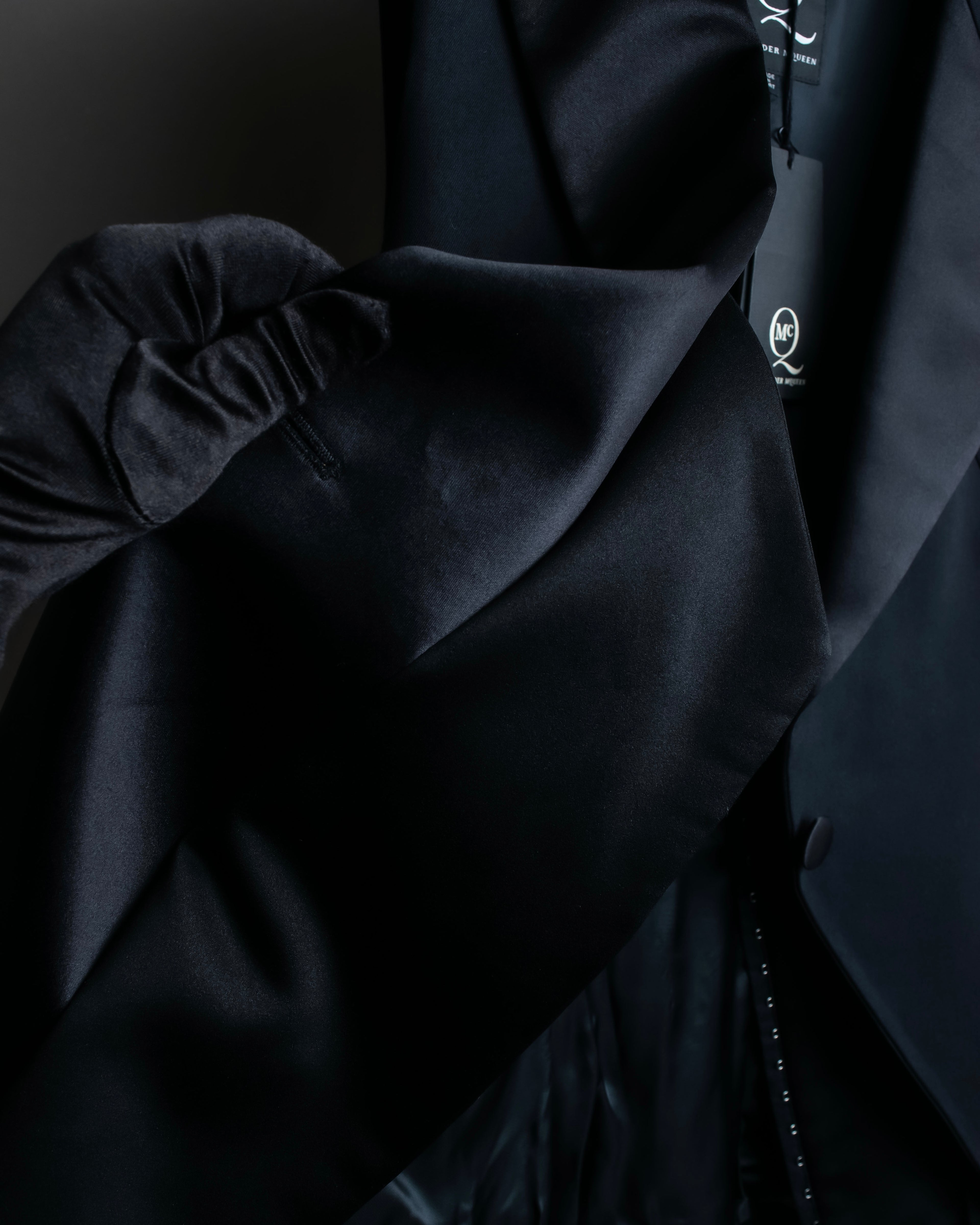 "MCQ Alexander McQueen" Flared silhouette cutting design tailored gilet