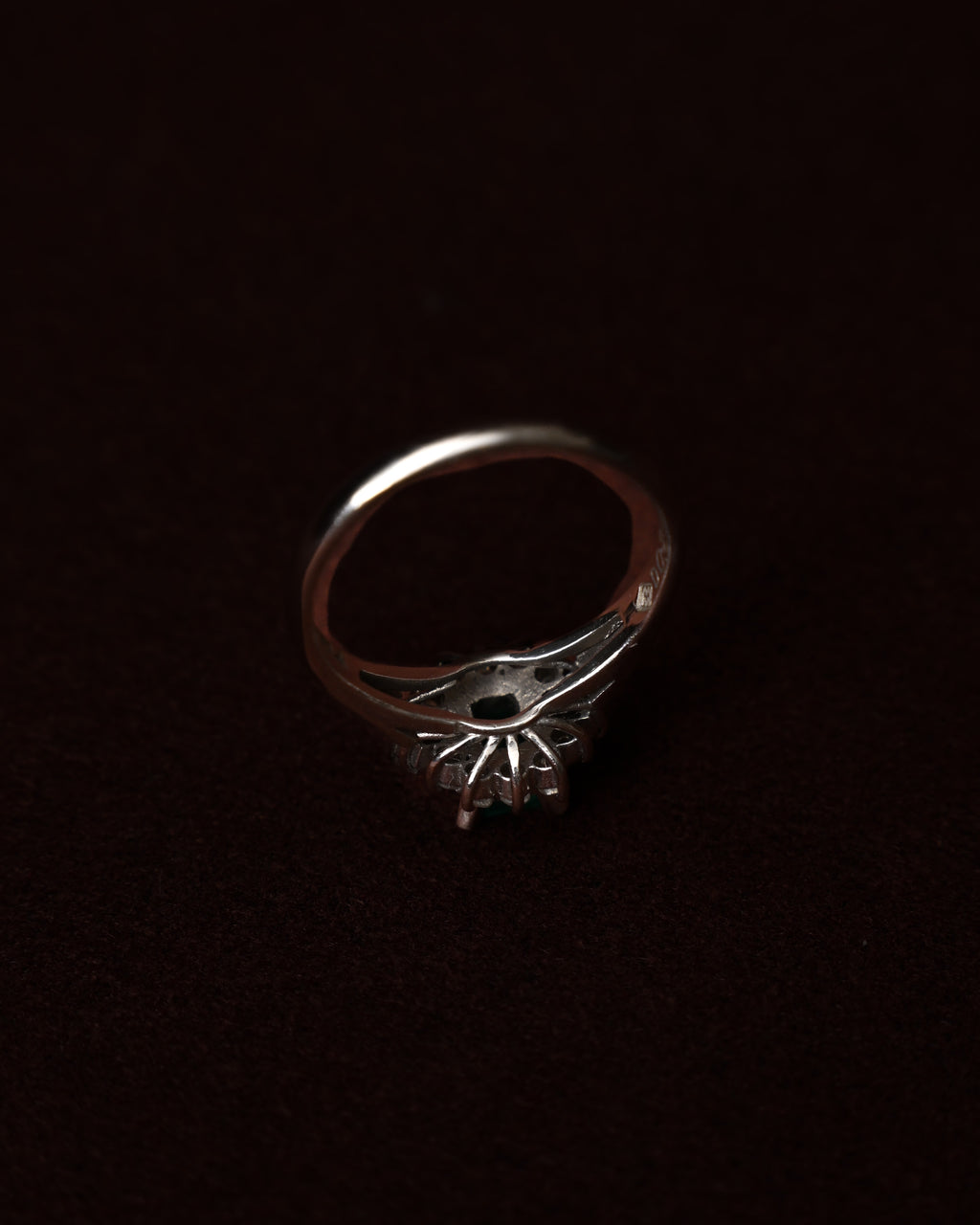 Pre-Loved/ Emerald(0.56ct) & Diamond(0.22ct) Designed Platinum Ring