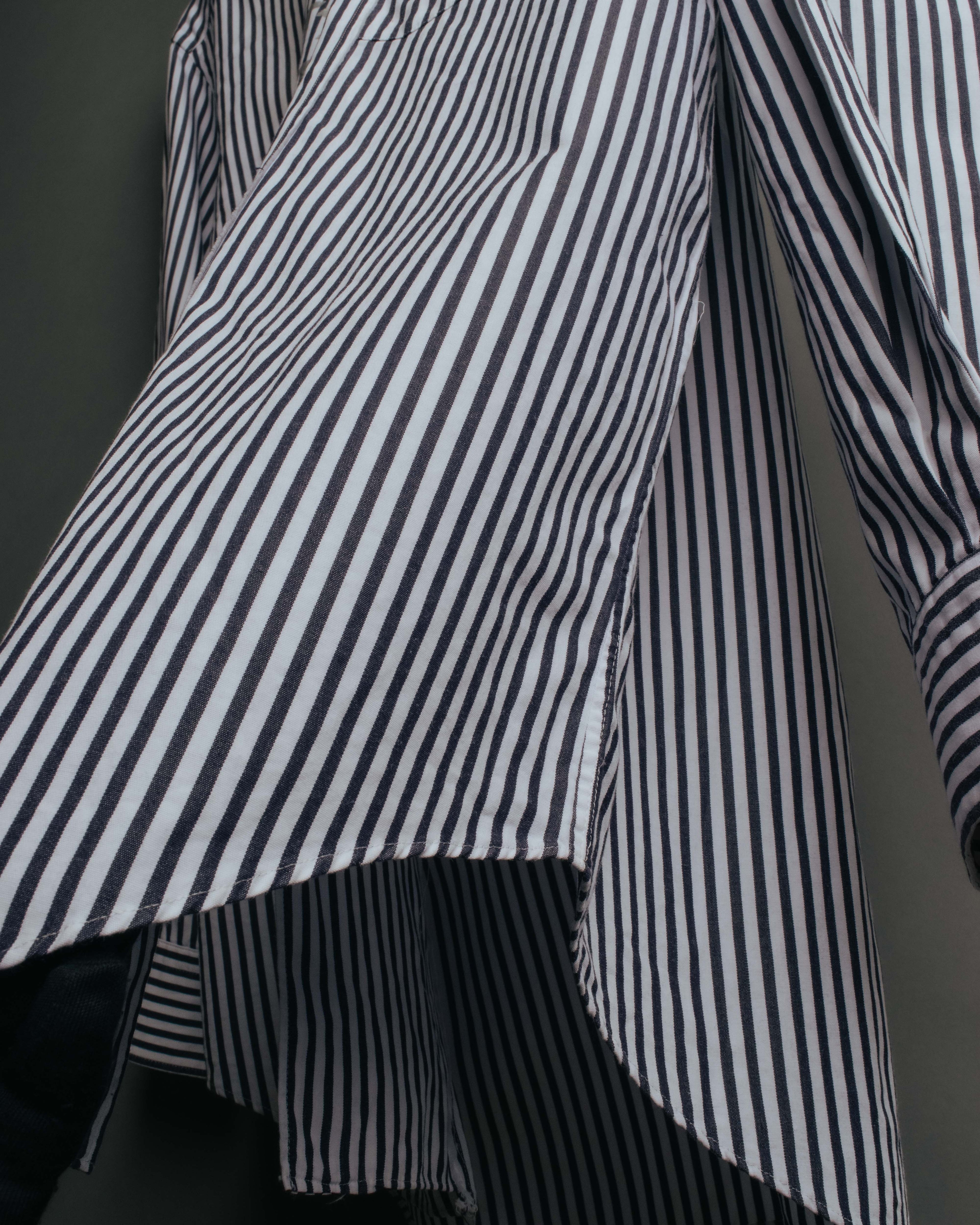 "COMME des GARCONS HOMME" 00's Graphic striped long sleeve shirt