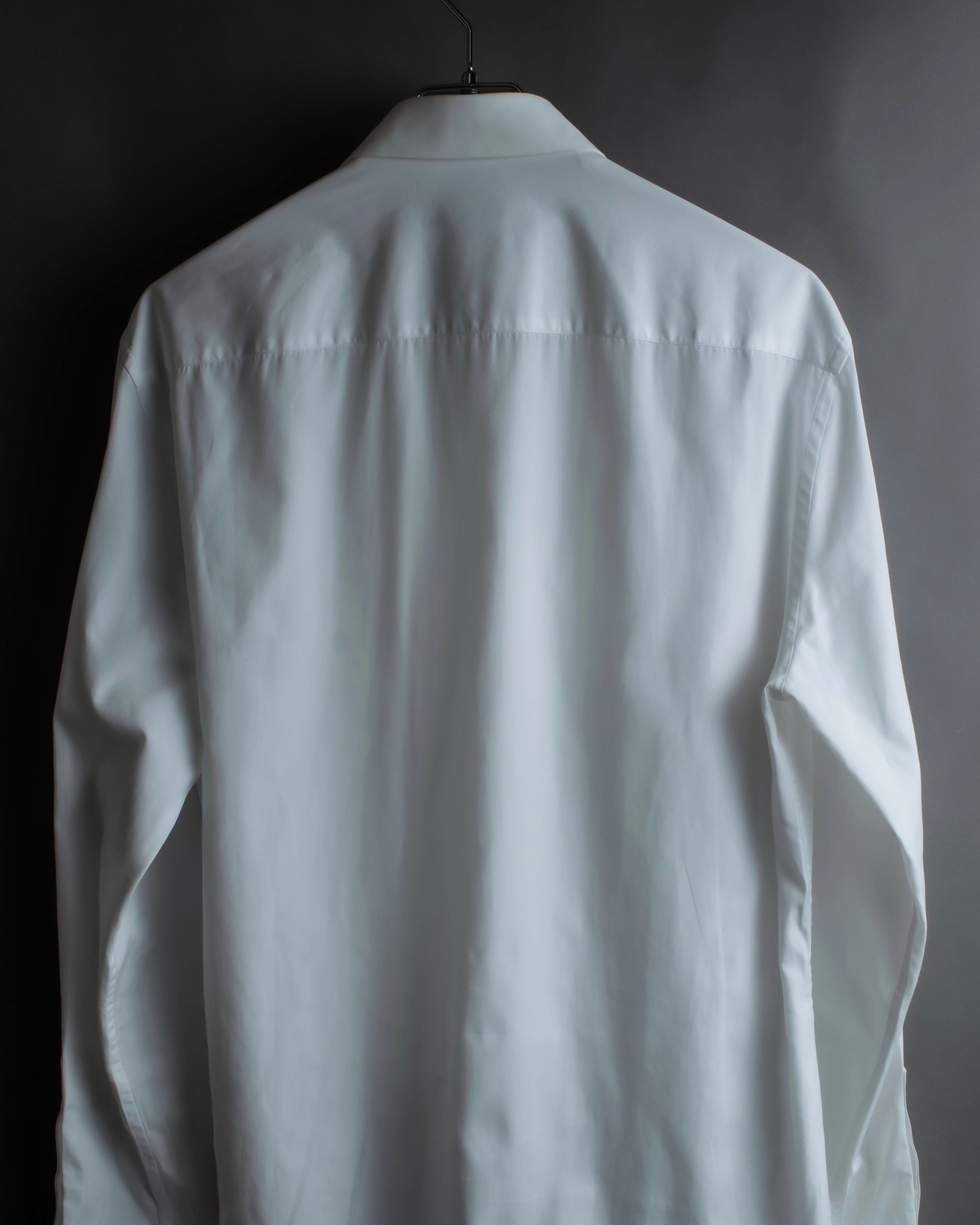 "GIVENCHY" Bosom panel design white shirt