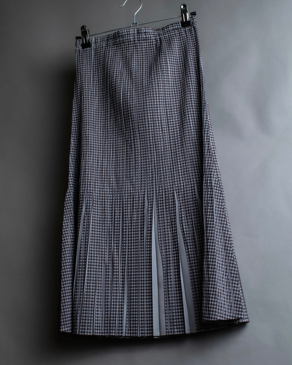"PLEATS PLEASE ISSEY MIYAKE"
Gingham check sheer combination pleated skirt