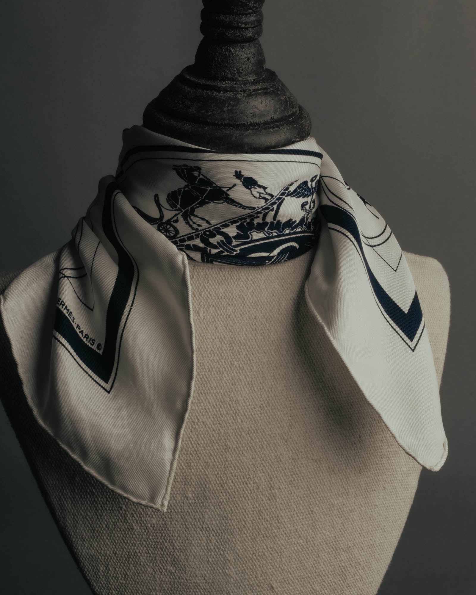 "Hermès" Classic ex libris silk scarf