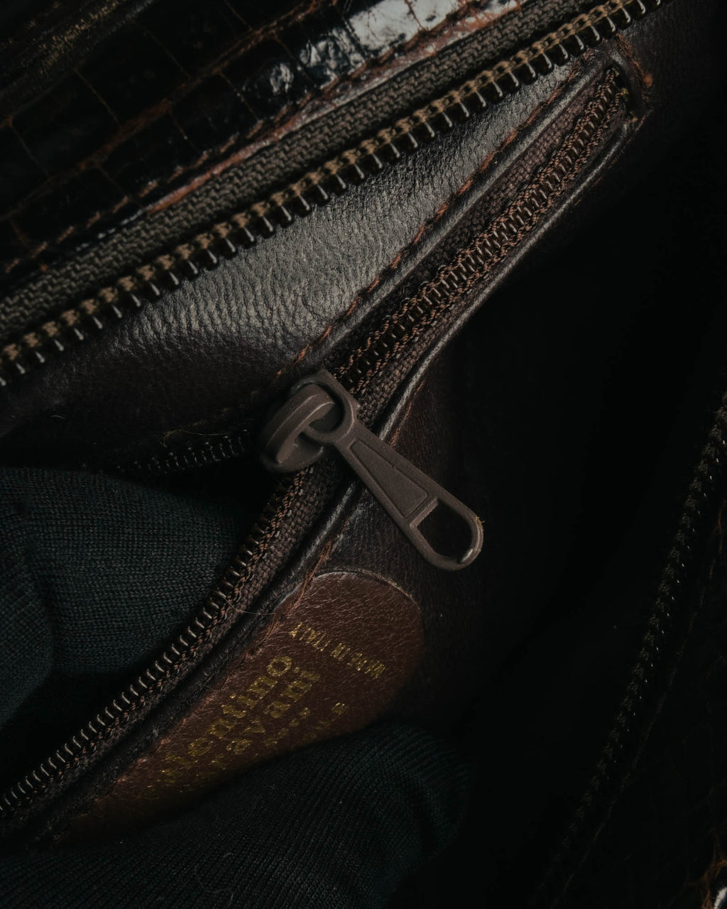 "valentino garavani" 70's-80's Vintage genuine crocodile leather shoulder bag
