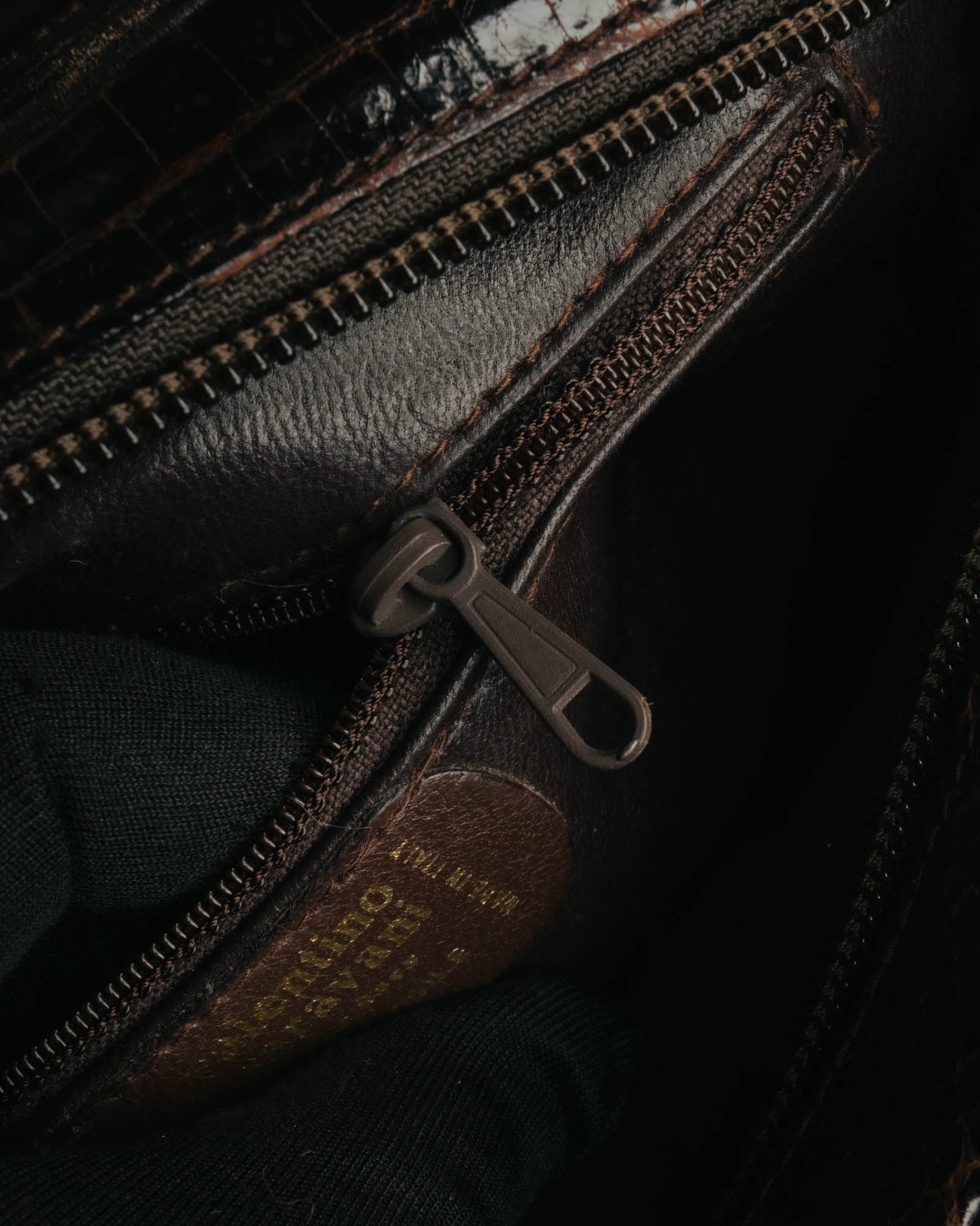 "valentino garavani" 70's-80's Vintage genuine crocodile leather shoulder bag