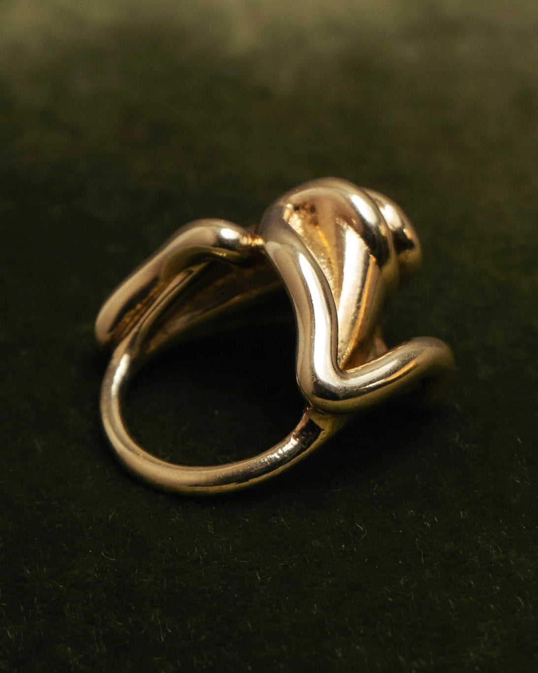 -SPECIAL- “Bottega Veneta” 10's- Sculptural gold plated knot ring