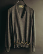 "Theatre PRODUCTS" 00's-10's Pearl embellished wool v-neck knit sweater