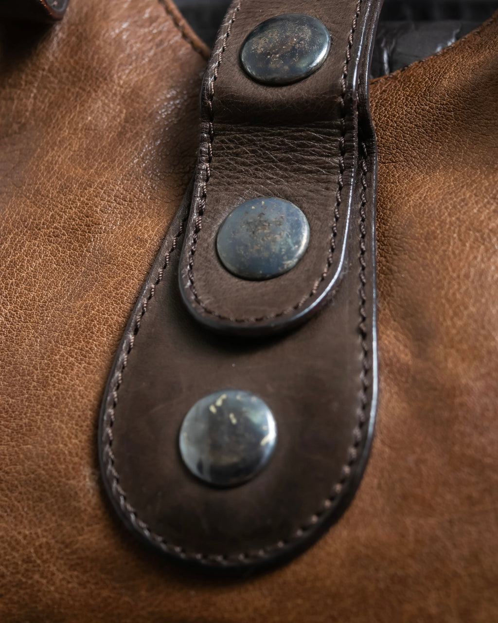 "Chloe" Out pocket design silverado hand bag