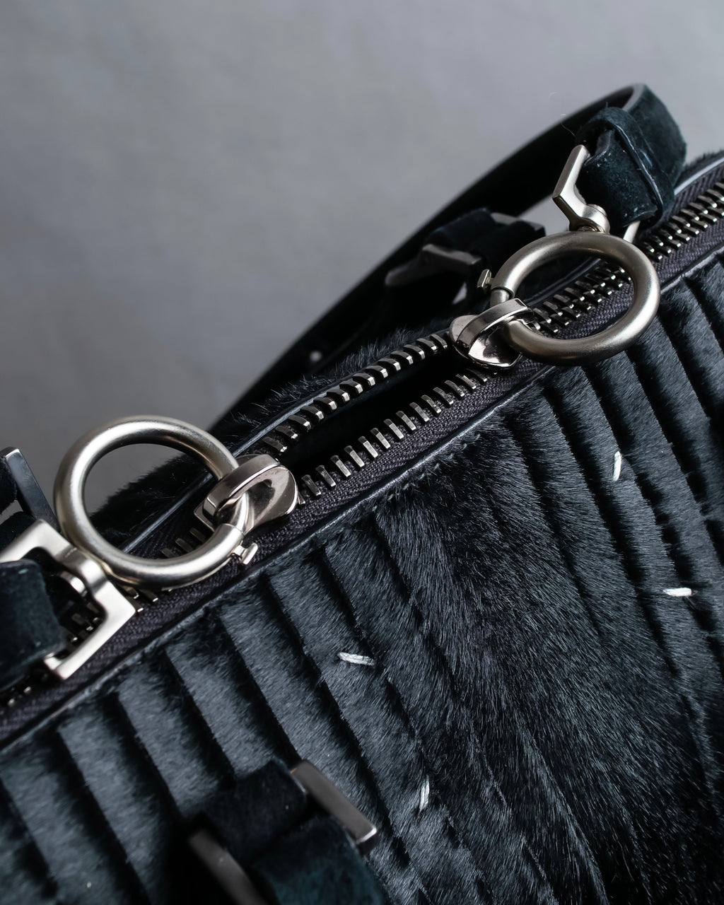 "MAISON MARGIELA" 5AC Harako leather corduroy combination 2way bag