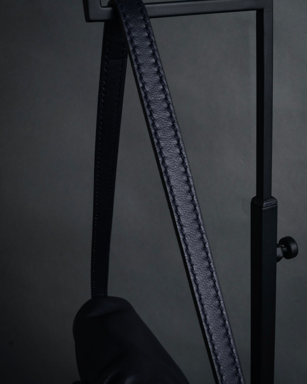 -SPECIAL- “Salvatore Ferragamo” 2010’s Floral leather draped shoulder bag