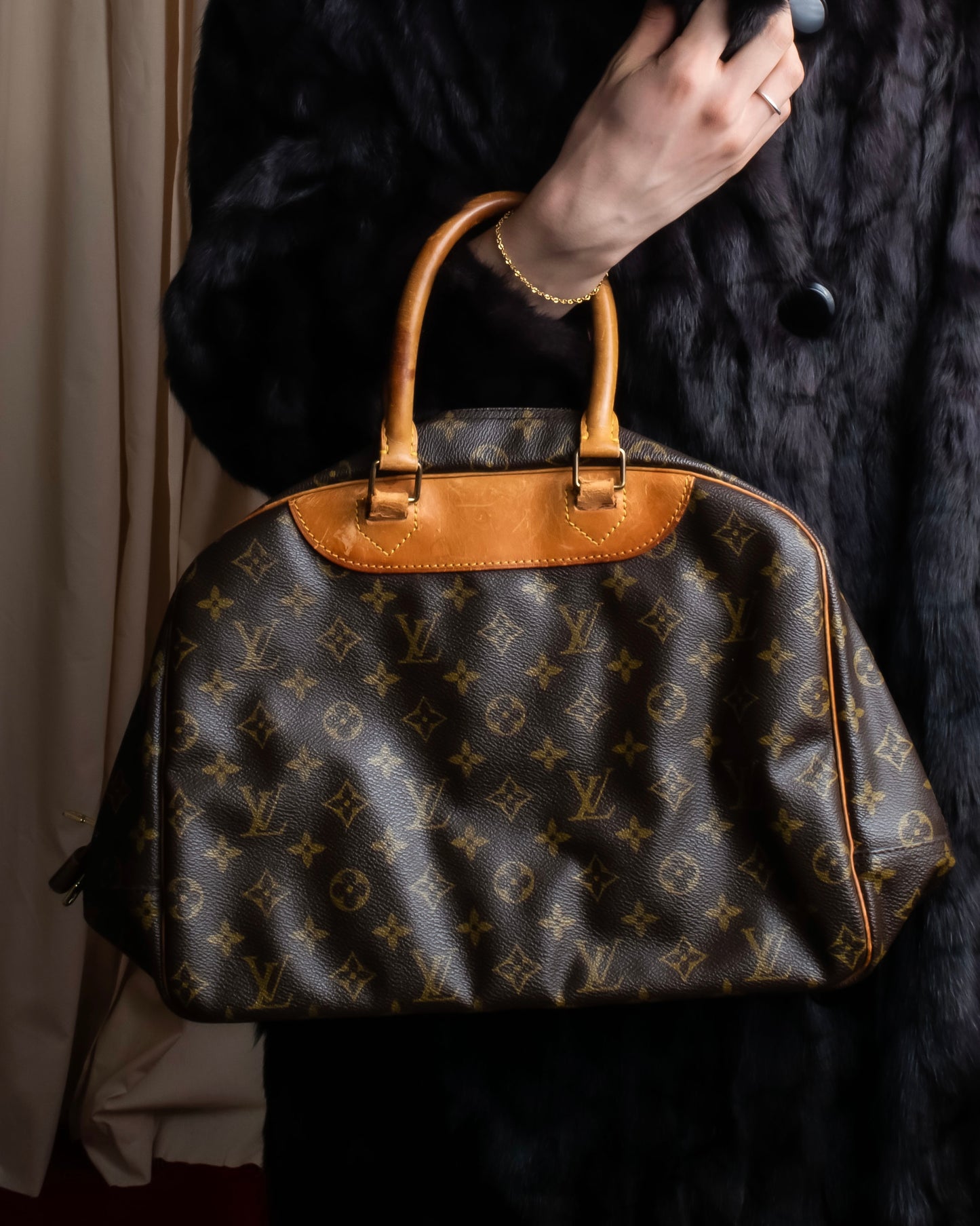 "LOUIS VUITTON" Deauville monogram pattern boston hand bag