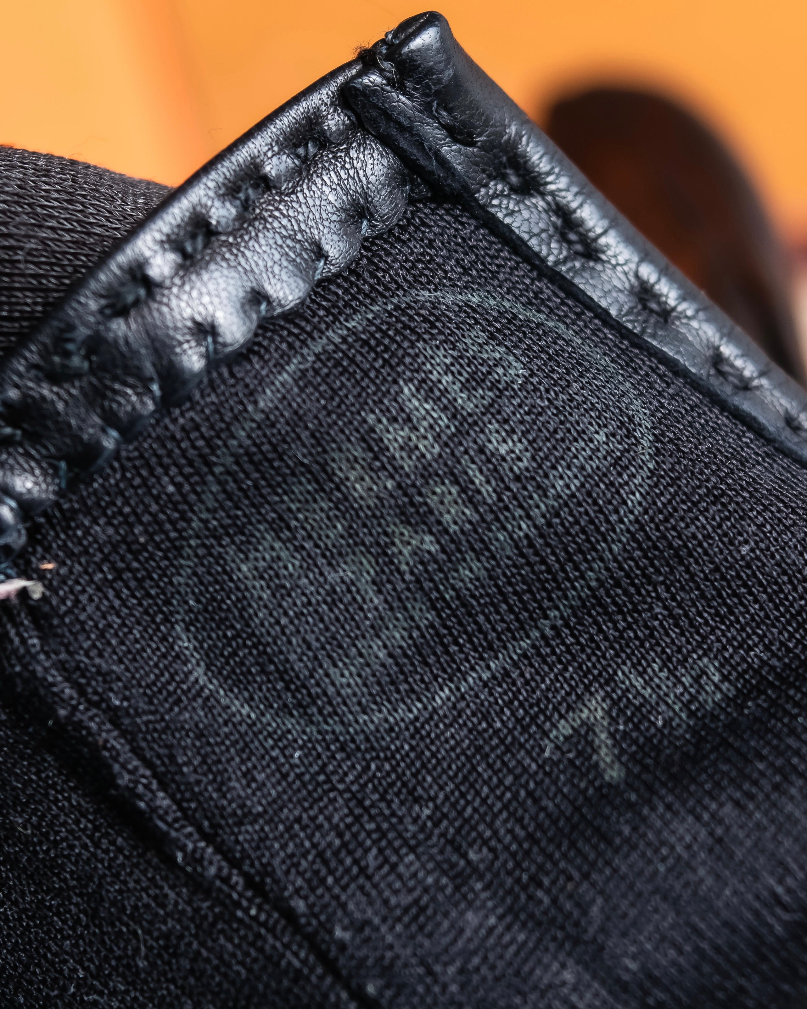 "HERMES" Kelly padlock motif leather gloves