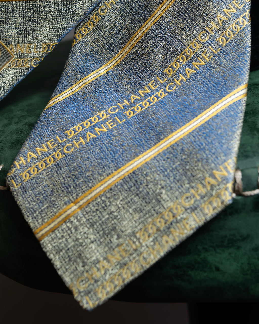 "CHANEL" Regimental pattern gold scattered design neck tie
