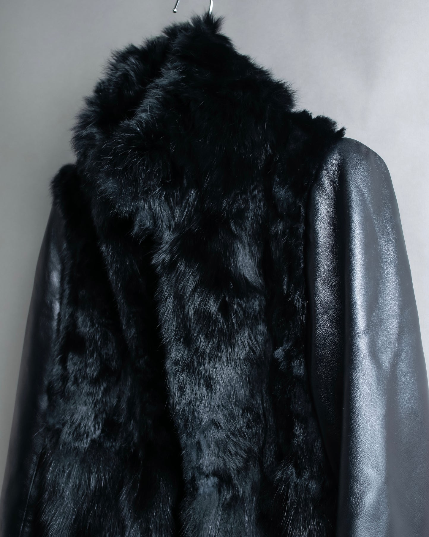 "MOROKO BAR" Real fur docking leather jacket