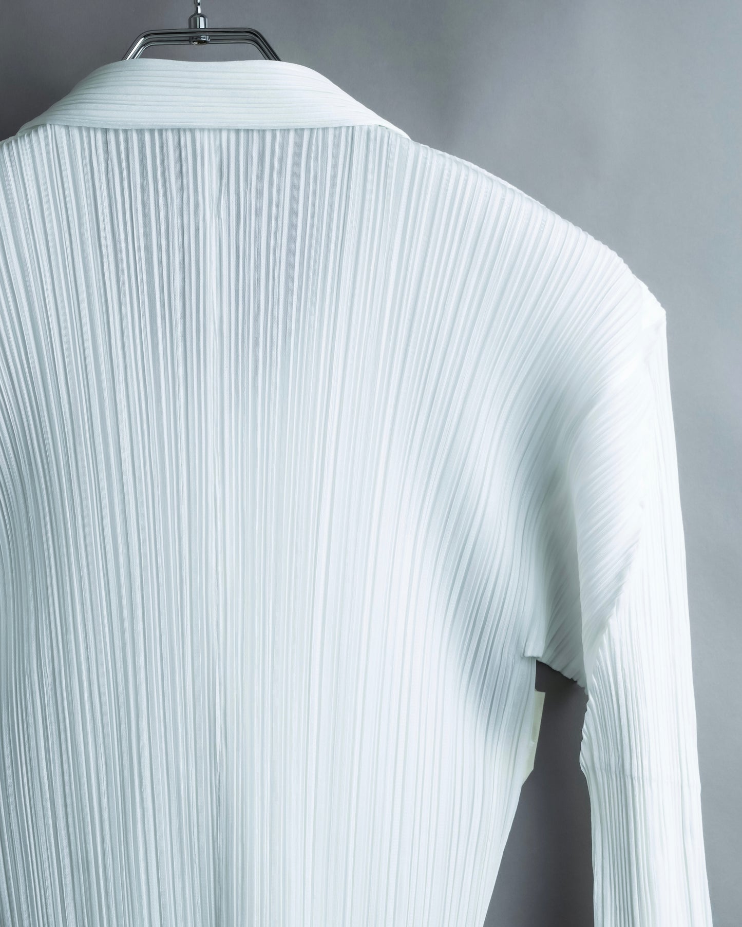 "PLEATS PLEASE ISSEY MIYAKE" Three-dimensional pleated long shirt