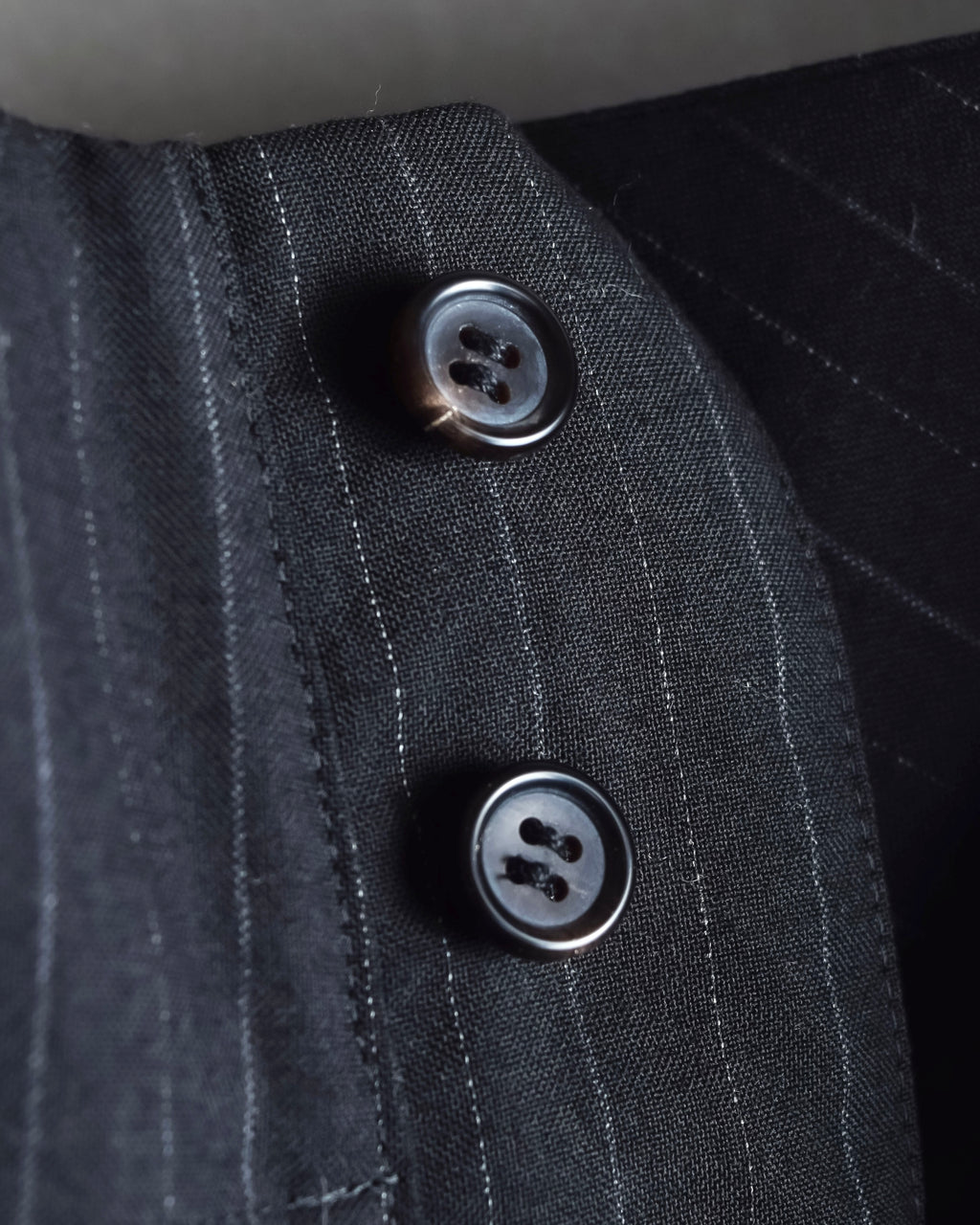 "YOHJI YAMAMOTO FEMME" 10AW Pinstripe pattern tuck wide slacks