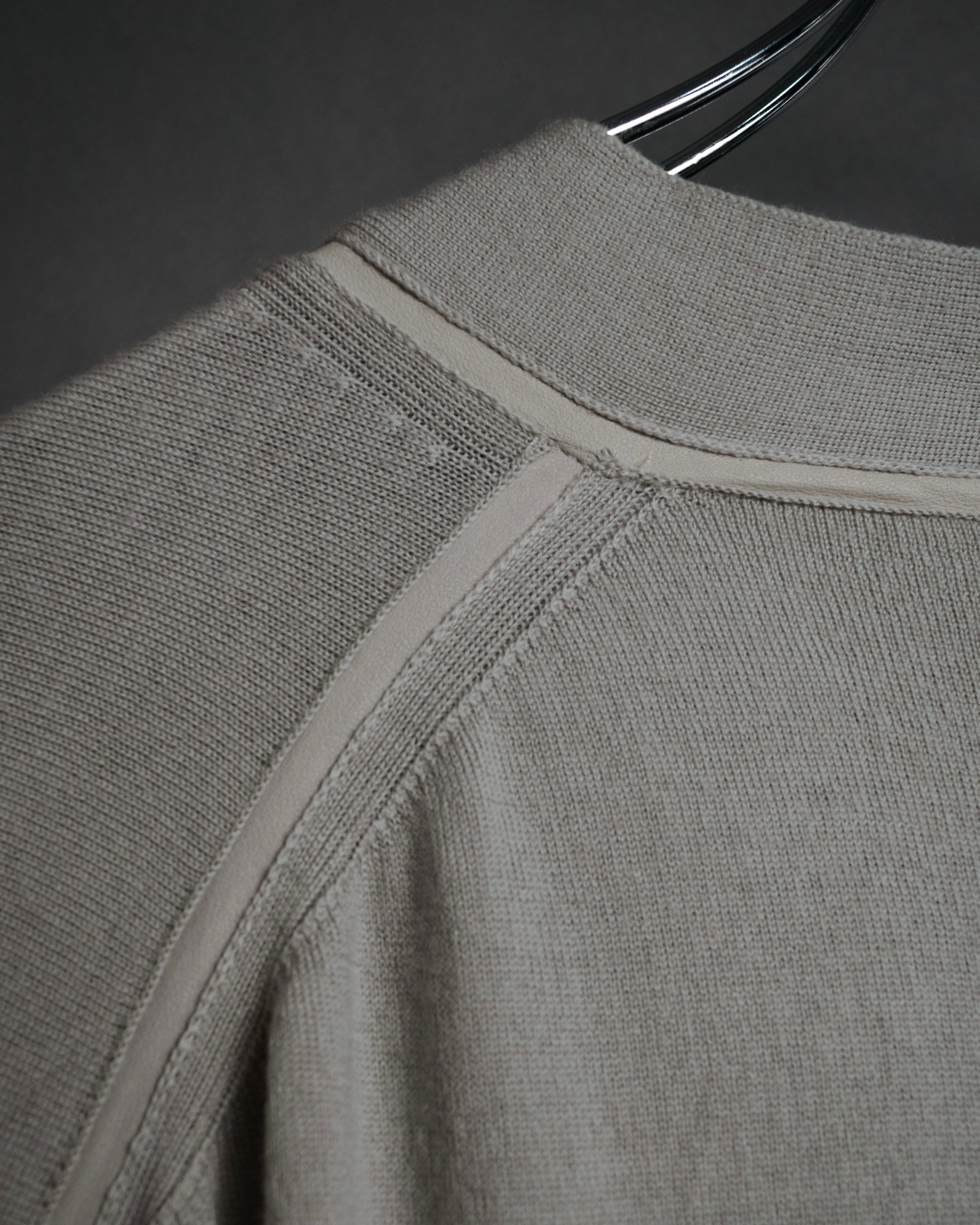 “HERMES” 2000’s Lambskin trimmed high gauge wool cardigan