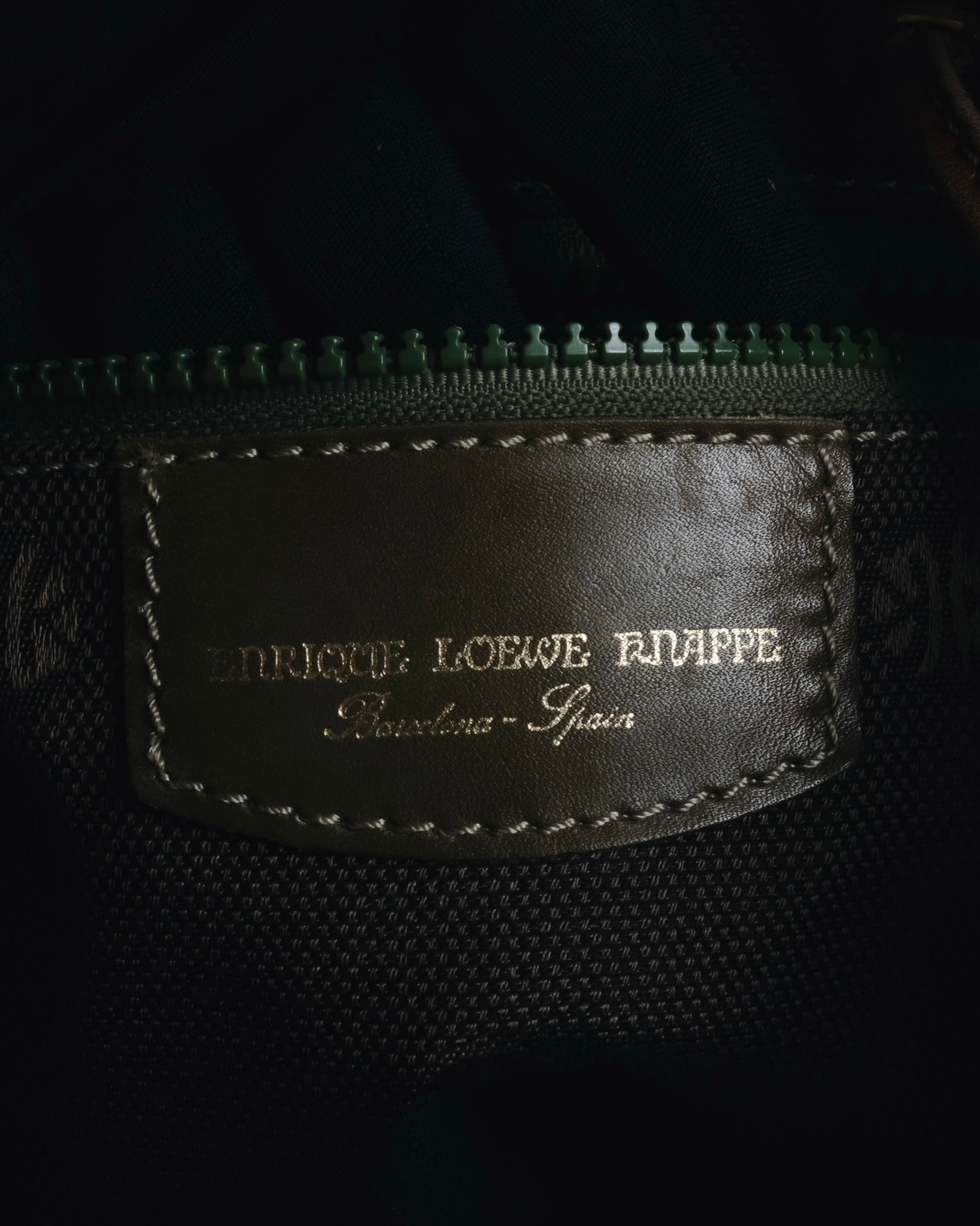 "LOEWE" 90’s drawstring leather bucket bag