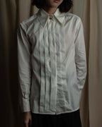"CHANEL" Gold button design pleated white shirt