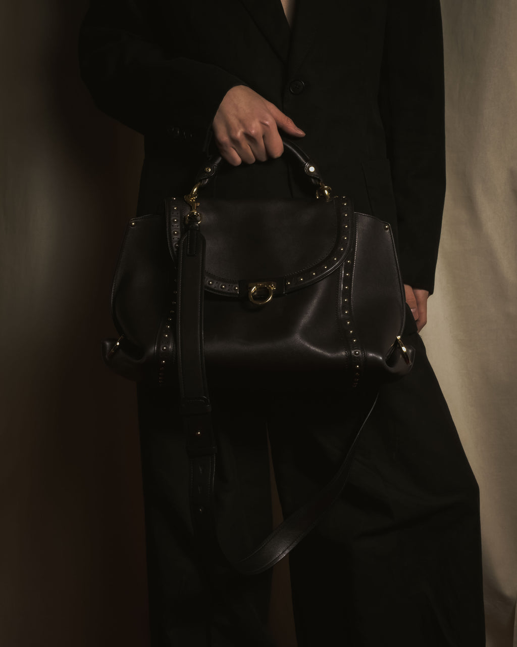 "Salvatore Ferragamo" 铆钉 Gancini 手提包