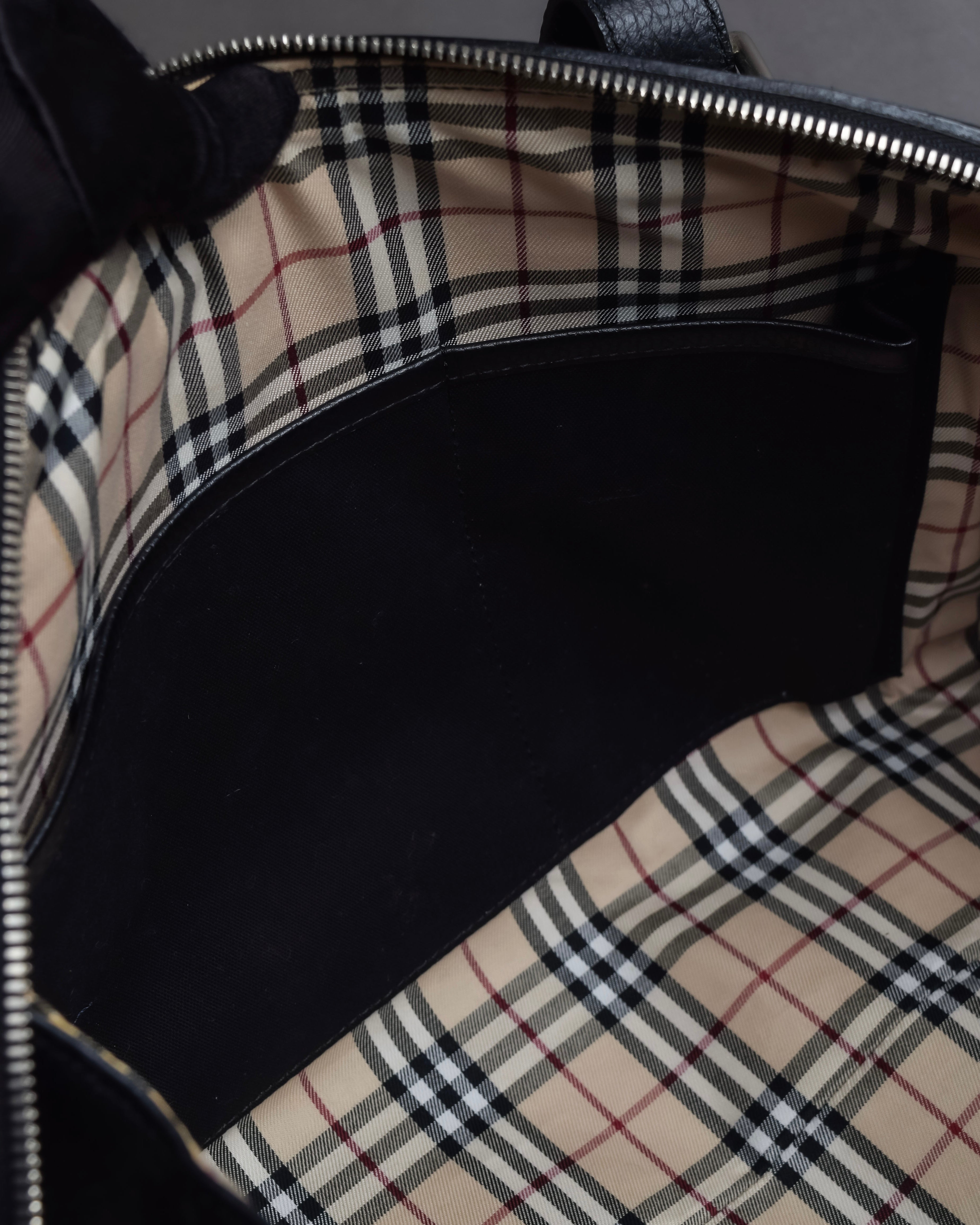 "BURBERRY" Refined design mini Boston leather bag